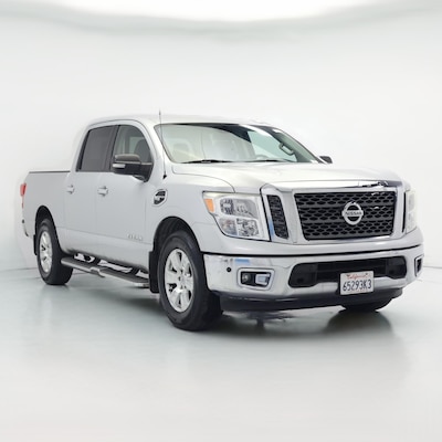 2017 Nissan Titan SV
