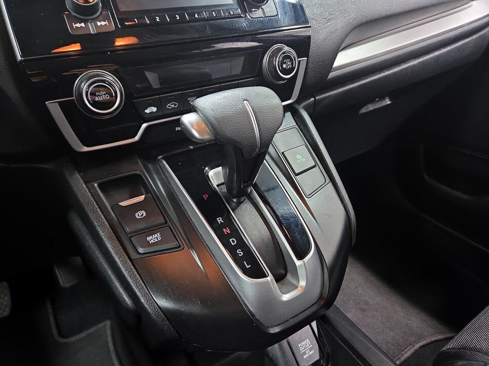 2019 Honda CR-V LX - Photo 16