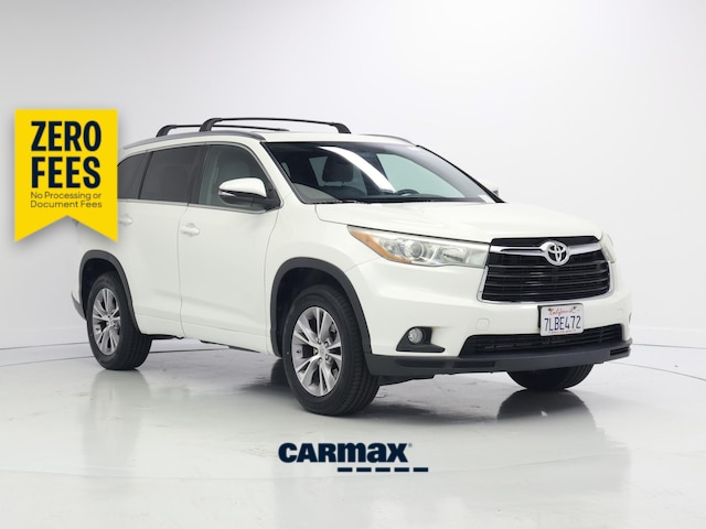 White 2015 Toyota Highlander SUV / Crossover Front-Wheel Drive Automatic