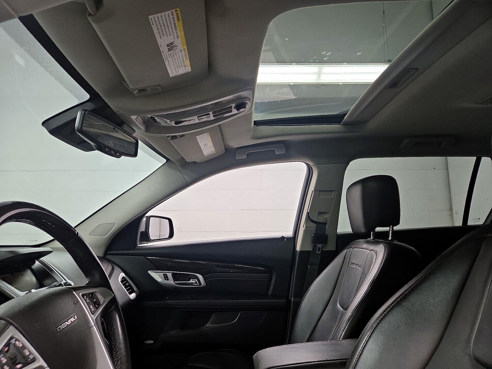Sunroof(s) & Overhead Airbags