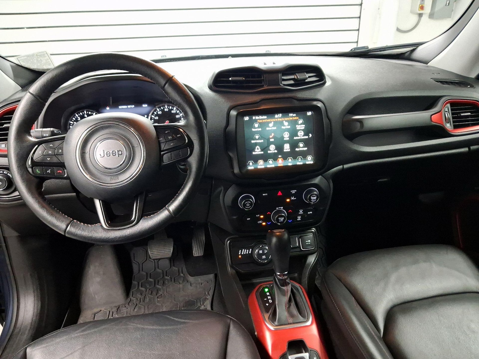 2022 Jeep Renegade Trailhawk - Photo 10