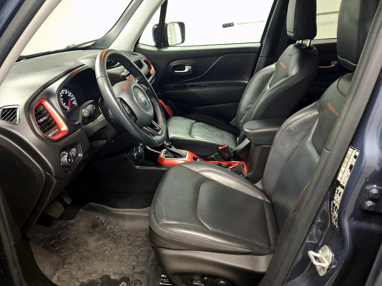 2022 Jeep Renegade Trailhawk - Photo 12