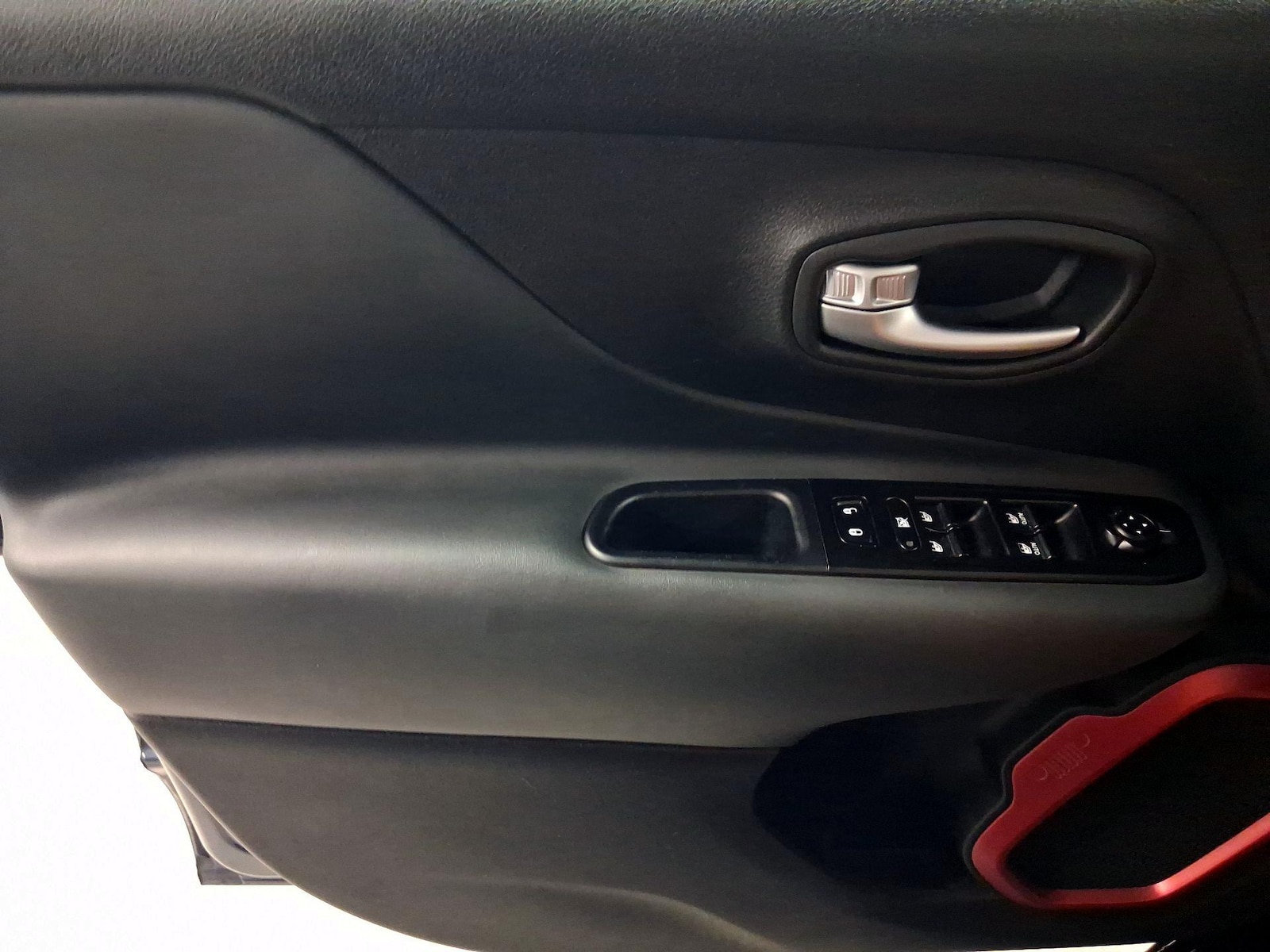 2022 Jeep Renegade Trailhawk - Photo 13