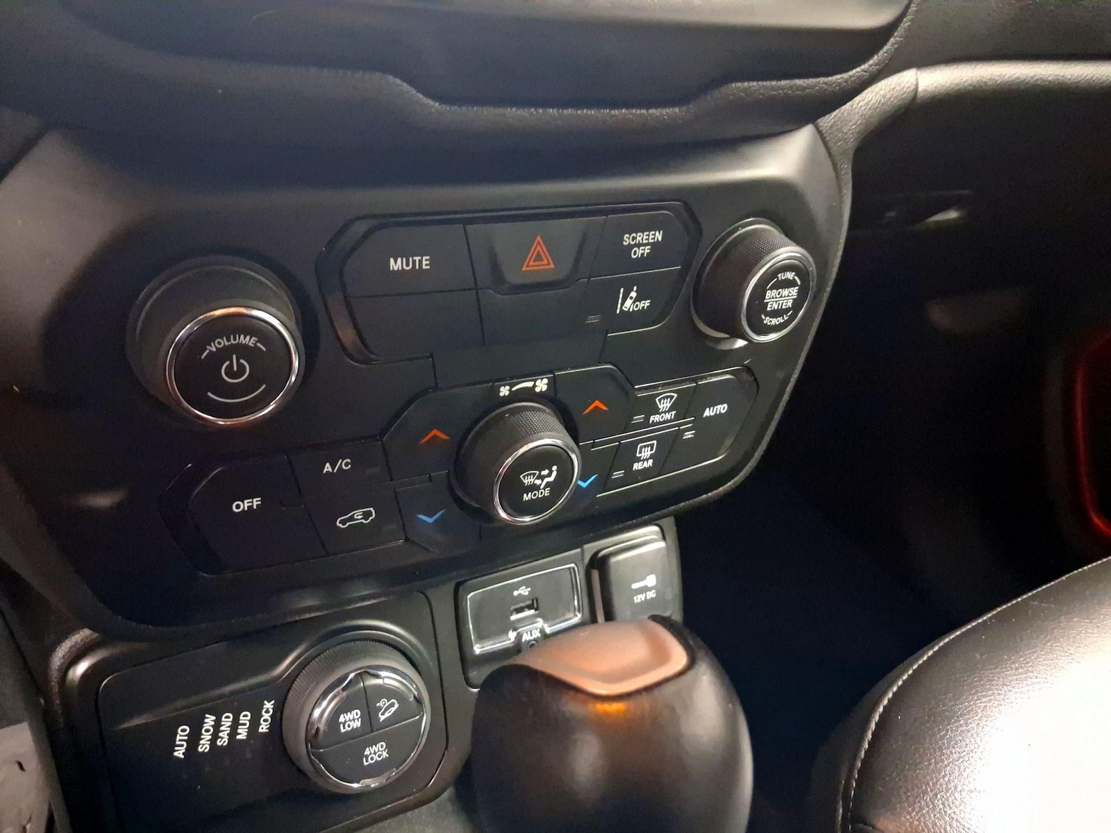 2022 Jeep Renegade Trailhawk - Photo 16
