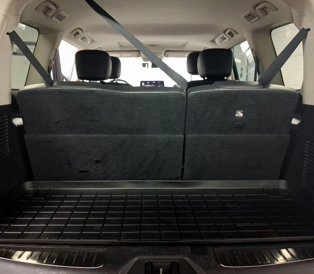 Trunk/Cargo (Seats Up)