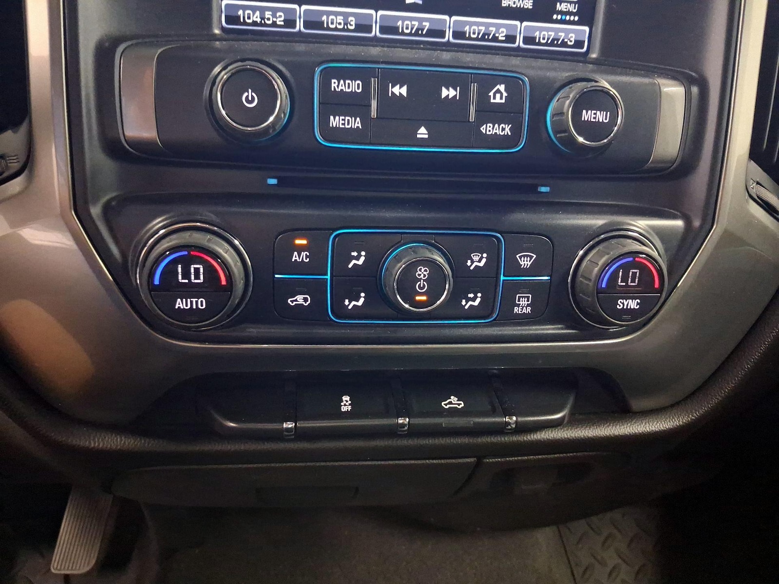 2019 Chevrolet Silverado 1500 LD LT - Photo 17