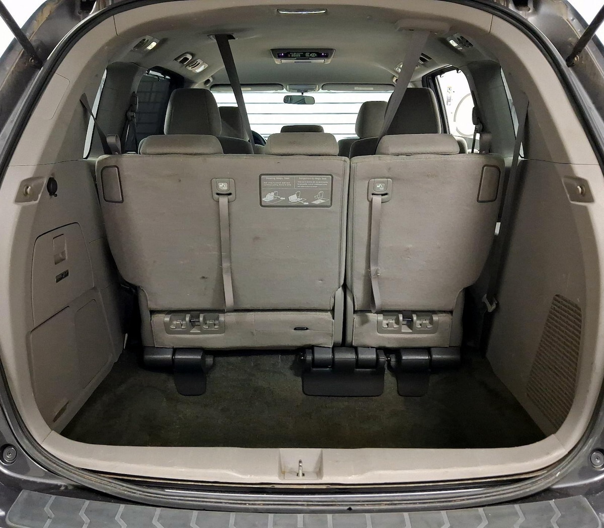 Trunk/Cargo (Seats Up)