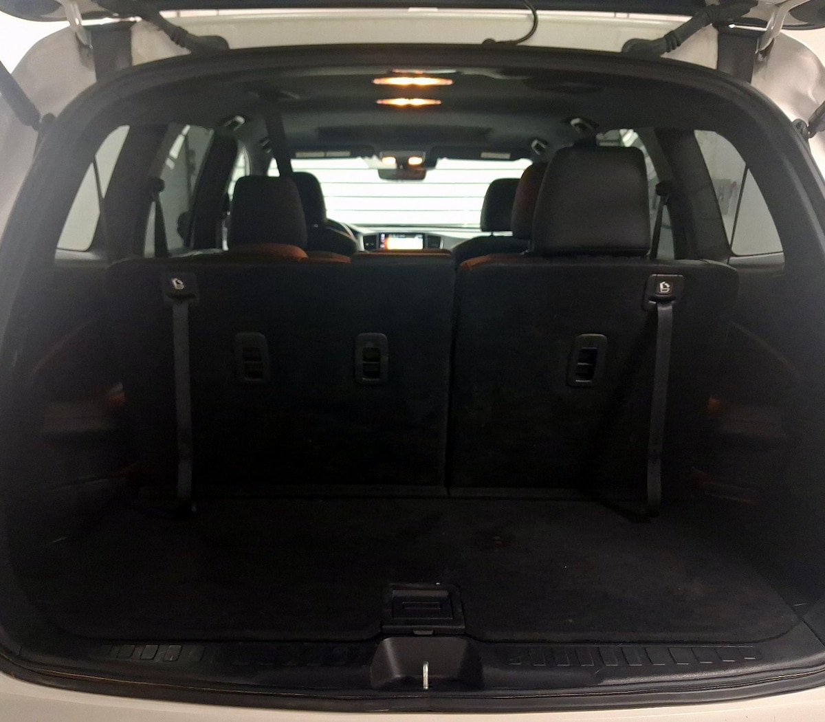 Trunk/Cargo (Seats Up)