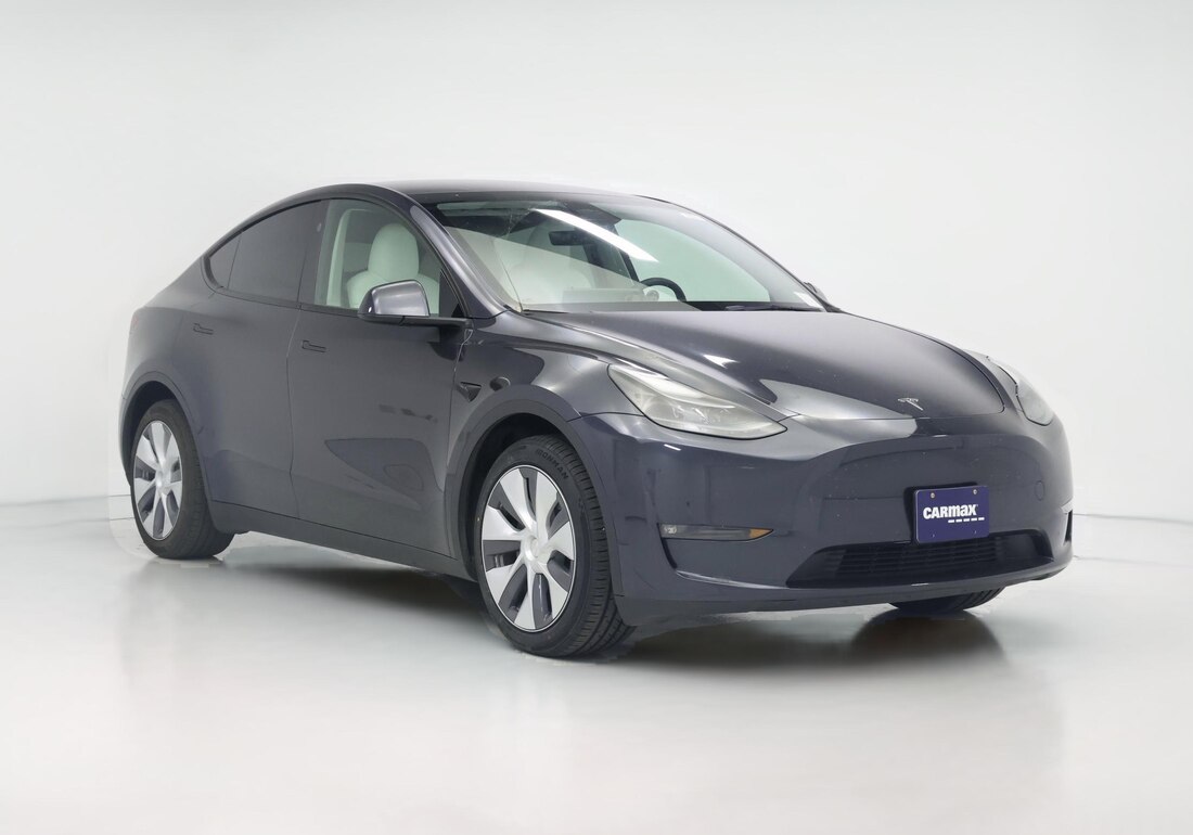 2024 Tesla Model Y Long Range All-Wheel Drive in Gray — CarMax photo