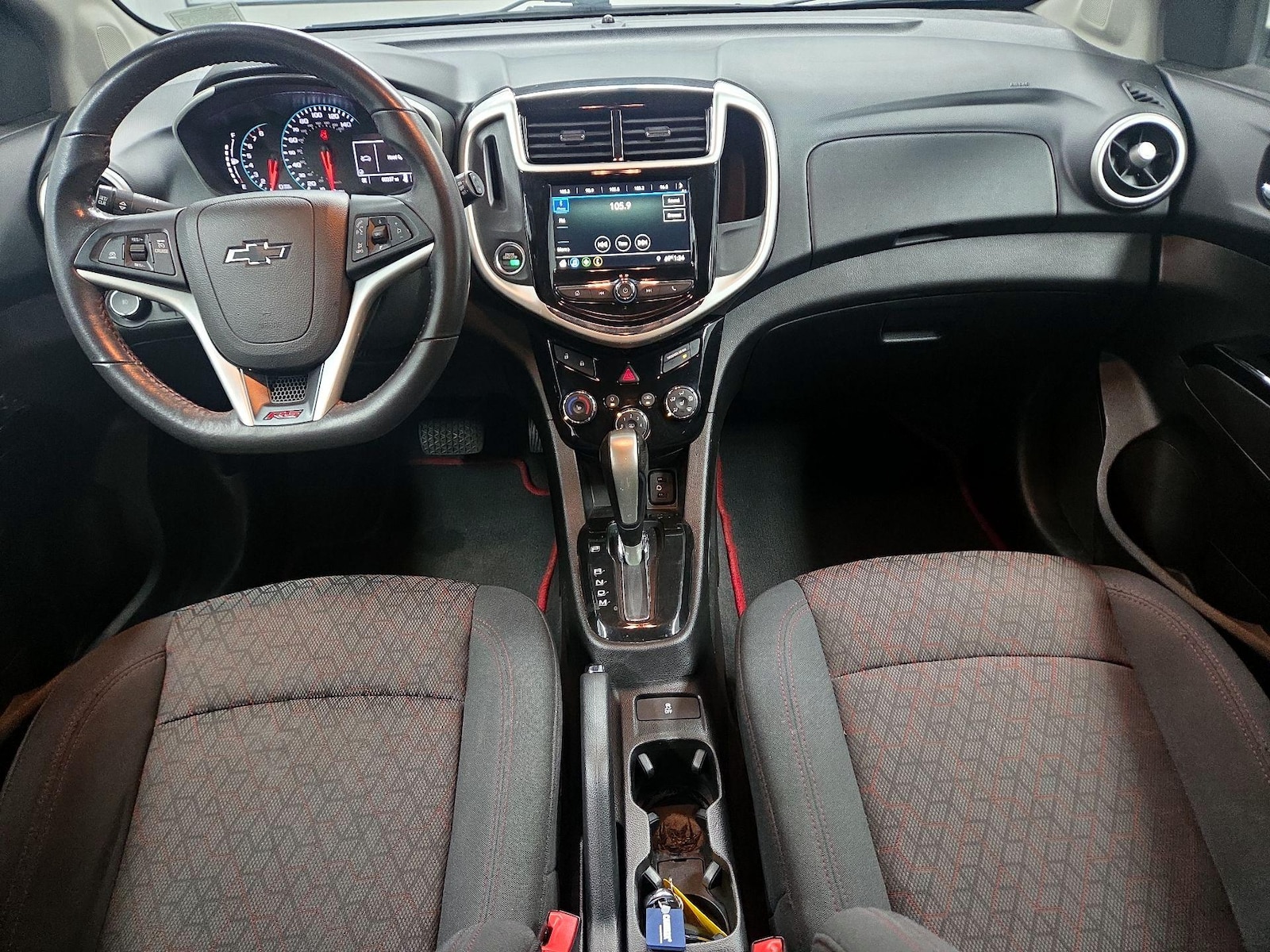 Apple CarPlay® & Android Auto™