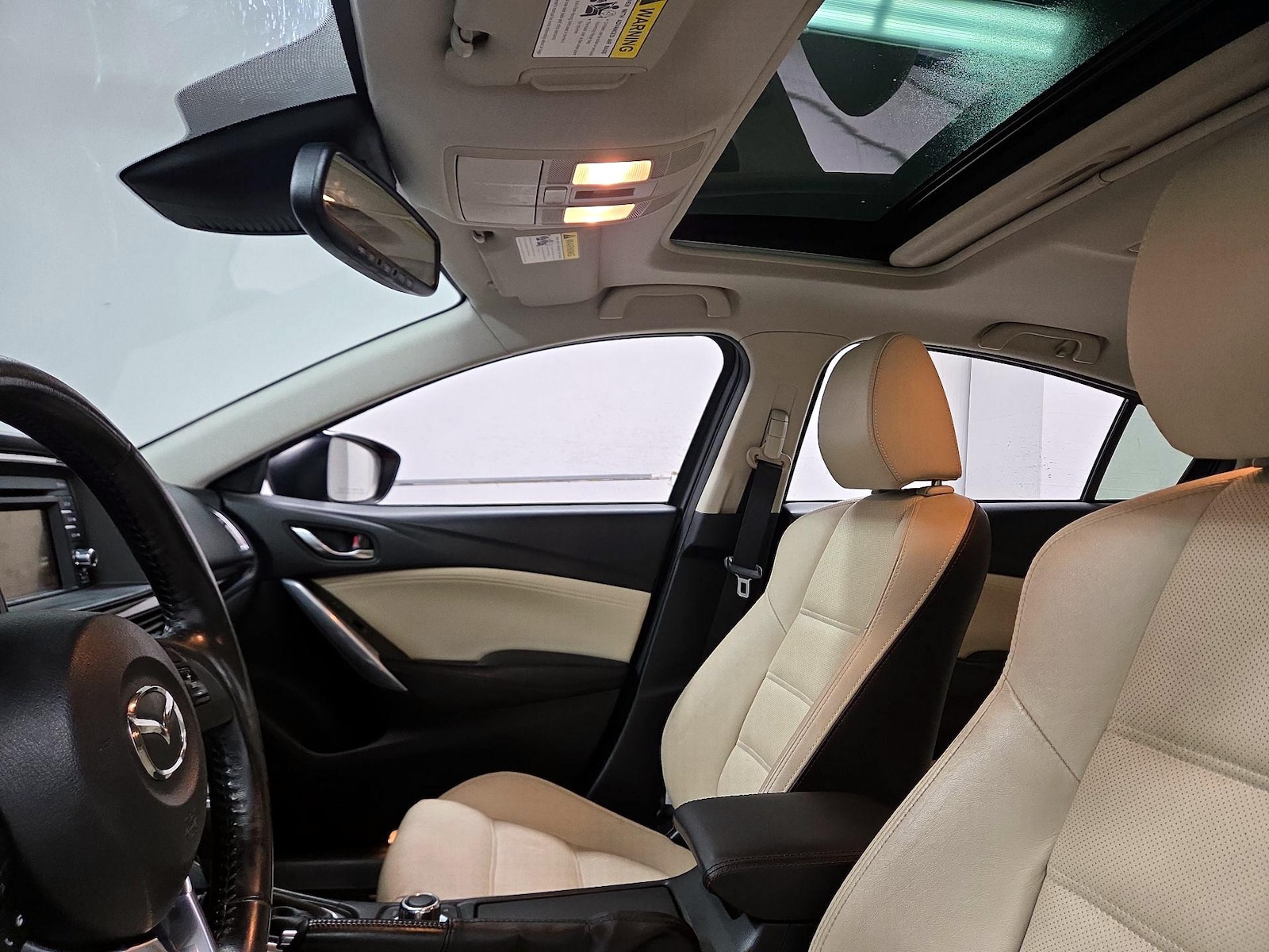 Sunroof(s) & Overhead Airbags