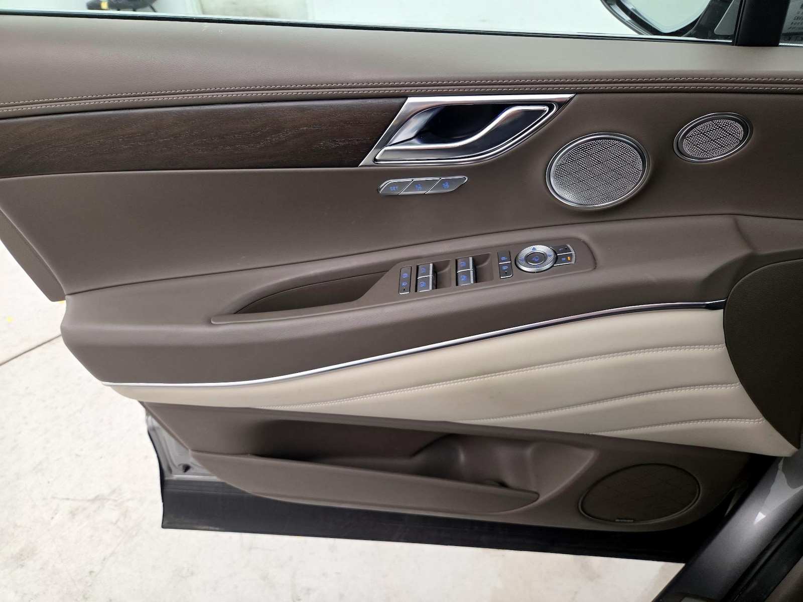 2023 GENESIS GV80 Standard - Photo 13
