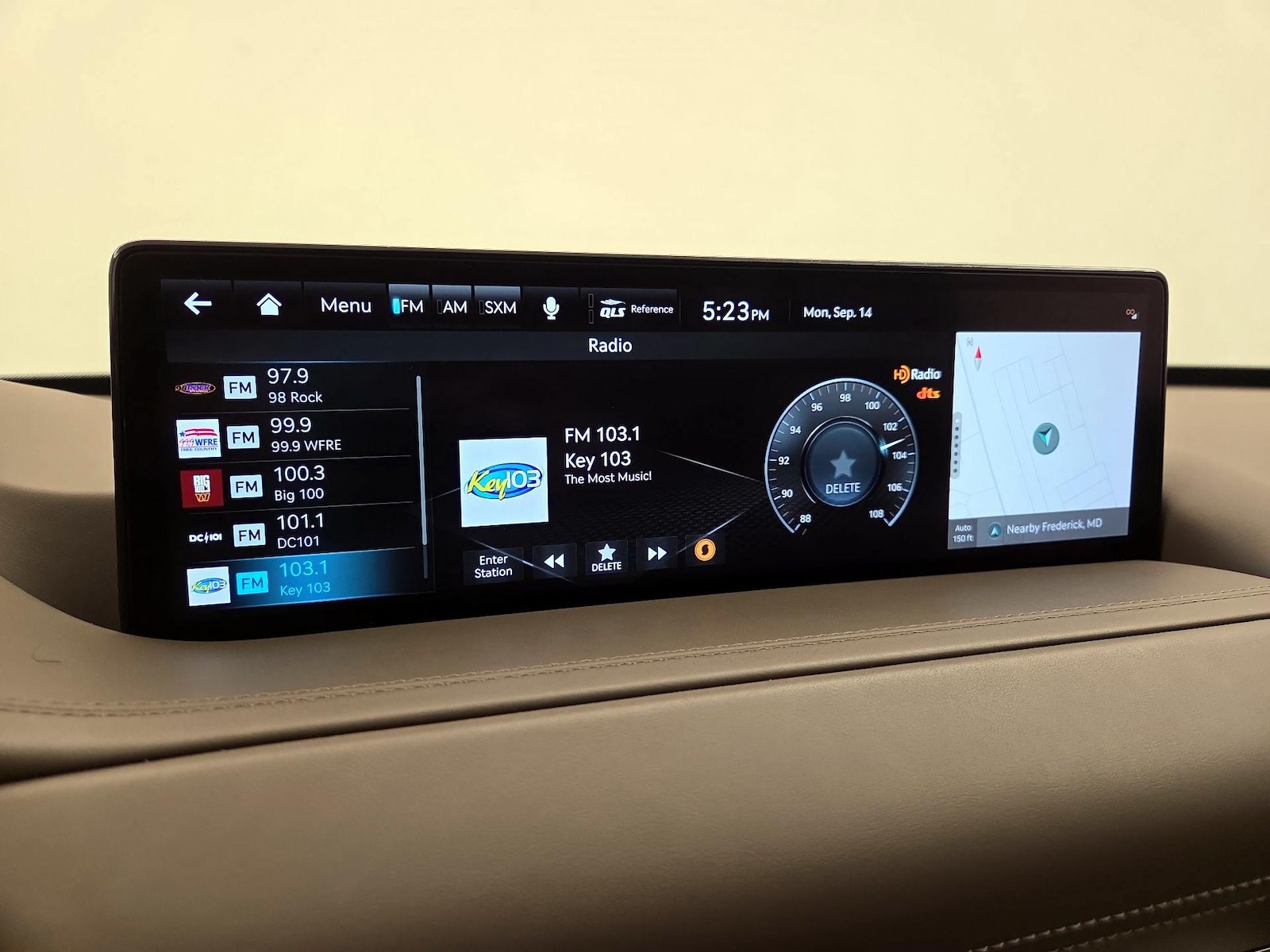 2023 GENESIS GV80 Standard - Photo 17