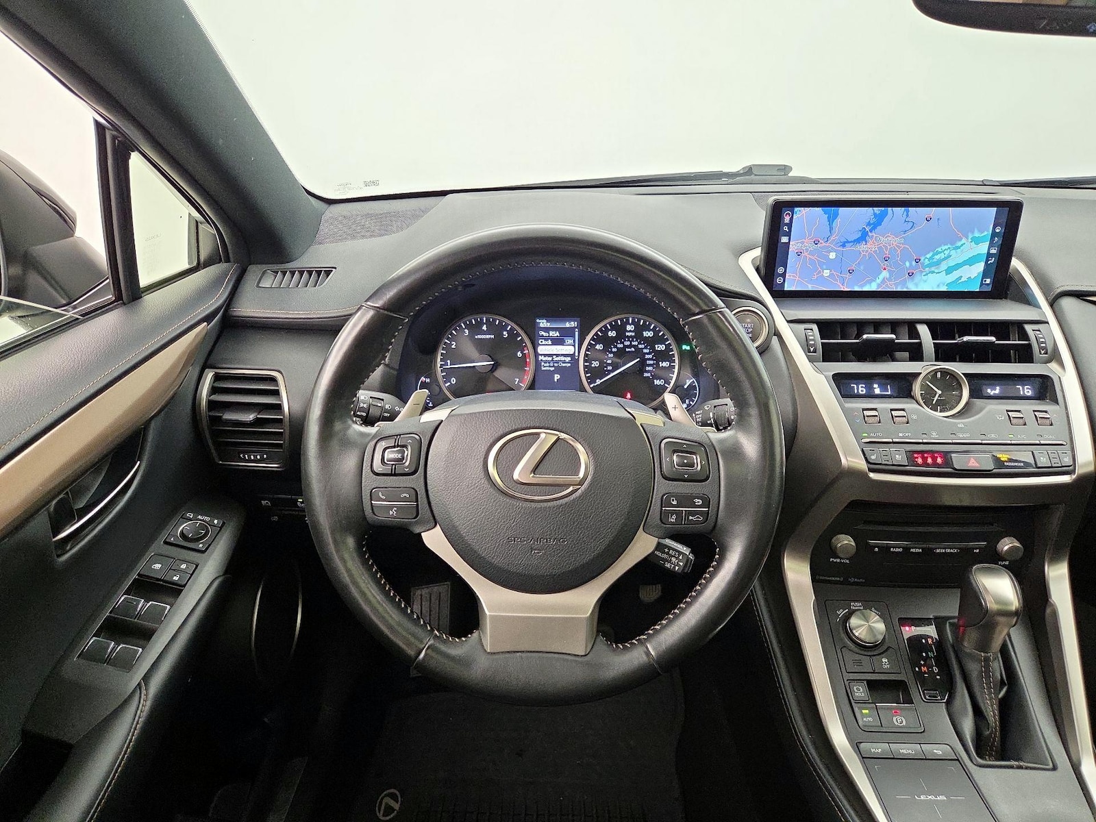 2020 Lexus NX 300 - Photo 11