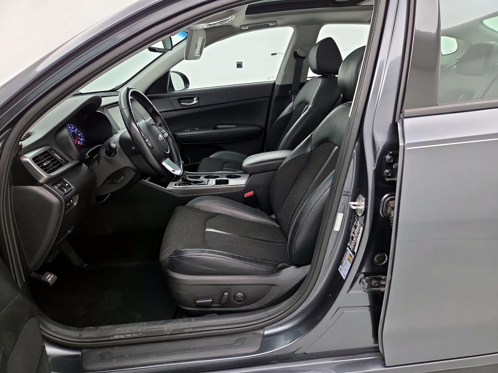 Power Seat(s) & Side Airbags