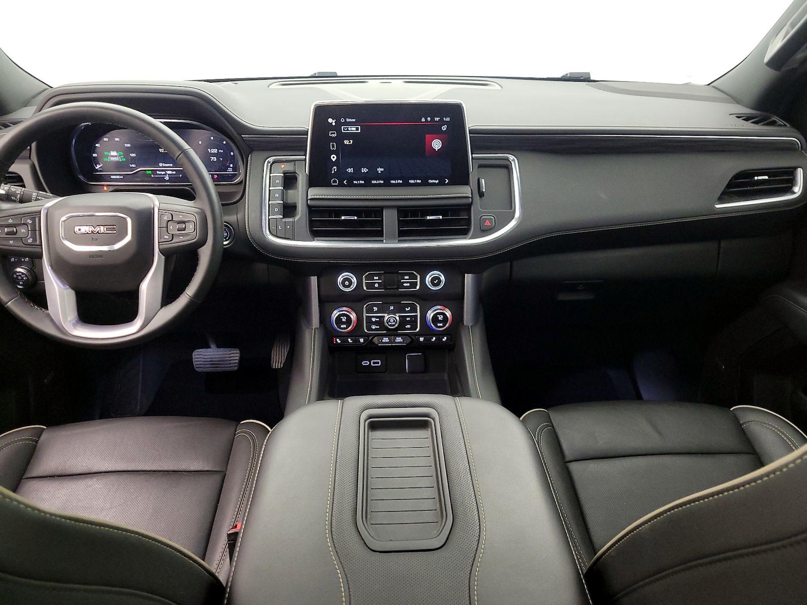 2024 GMC Yukon SLT - Photo 10