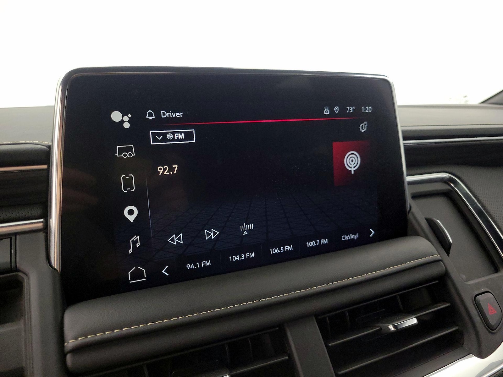 2024 GMC Yukon SLT - Photo 16