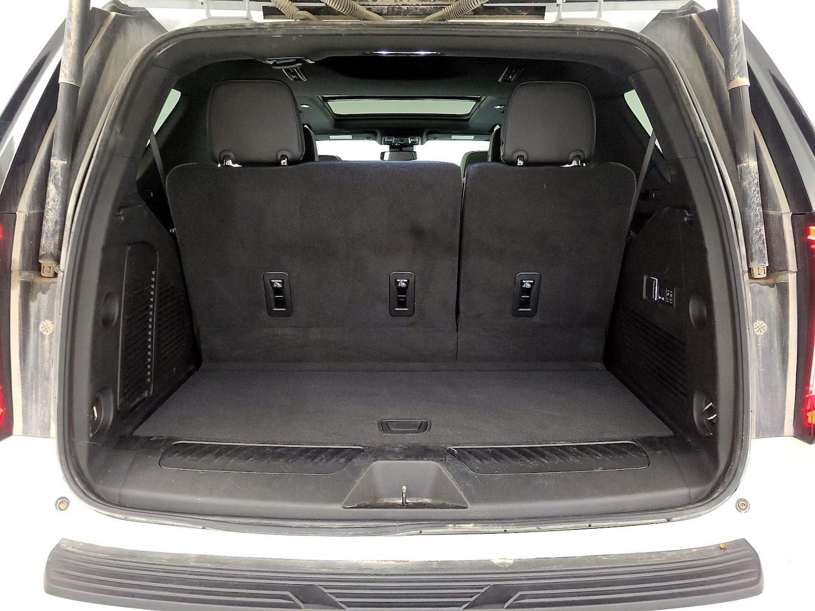 2024 GMC Yukon SLT - Photo 23