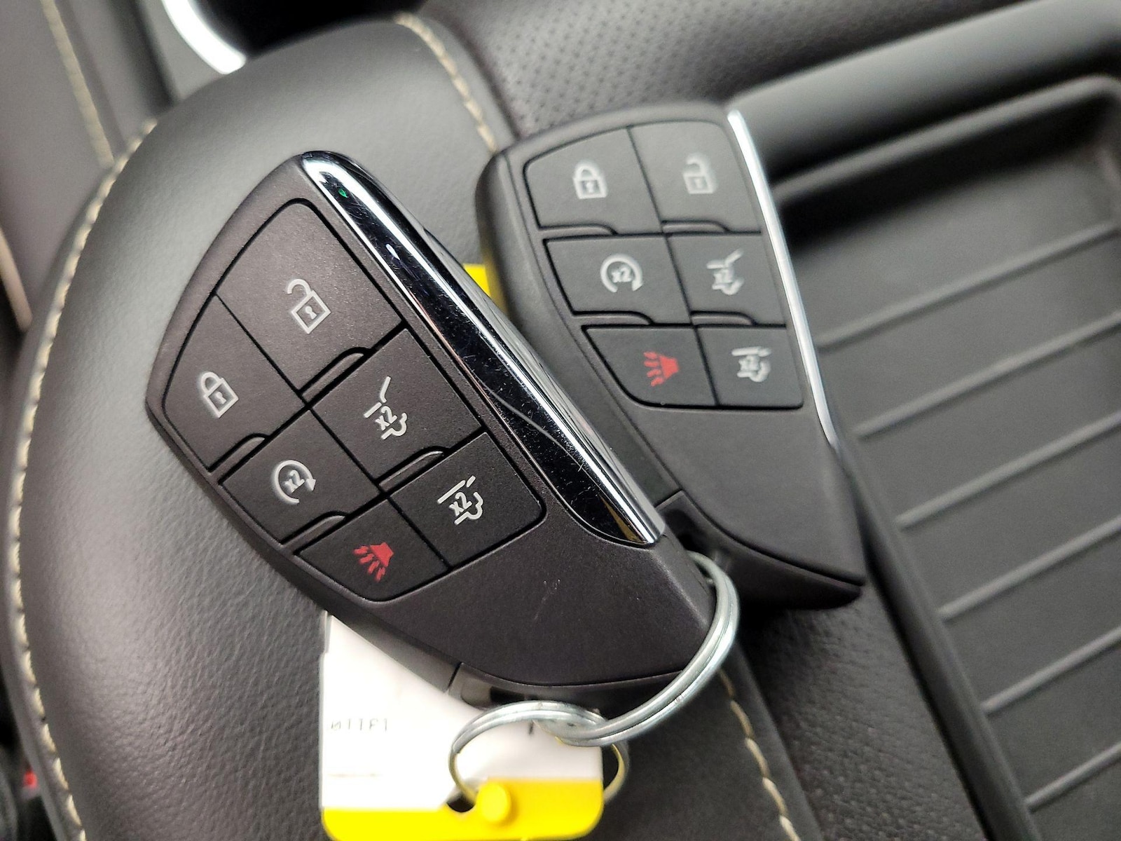 2024 GMC Yukon SLT - Photo 26