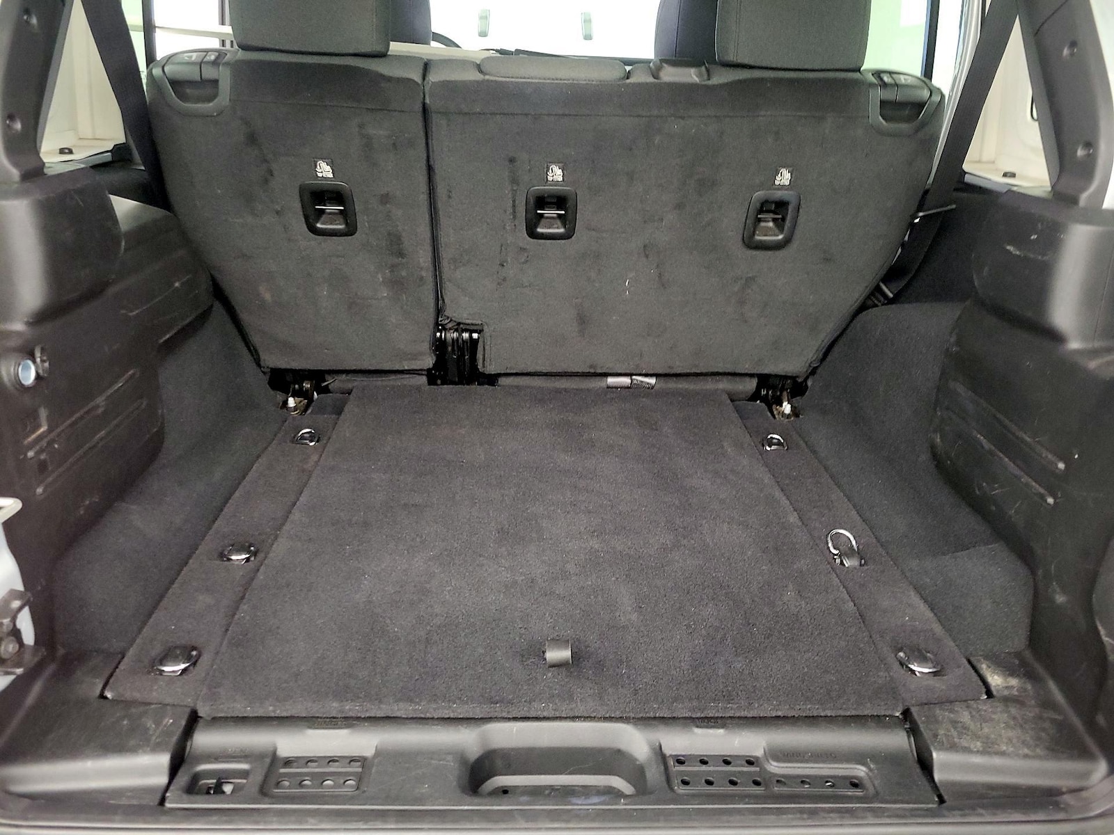 2024 Jeep Wrangler 4-Door Sahara - Photo 21