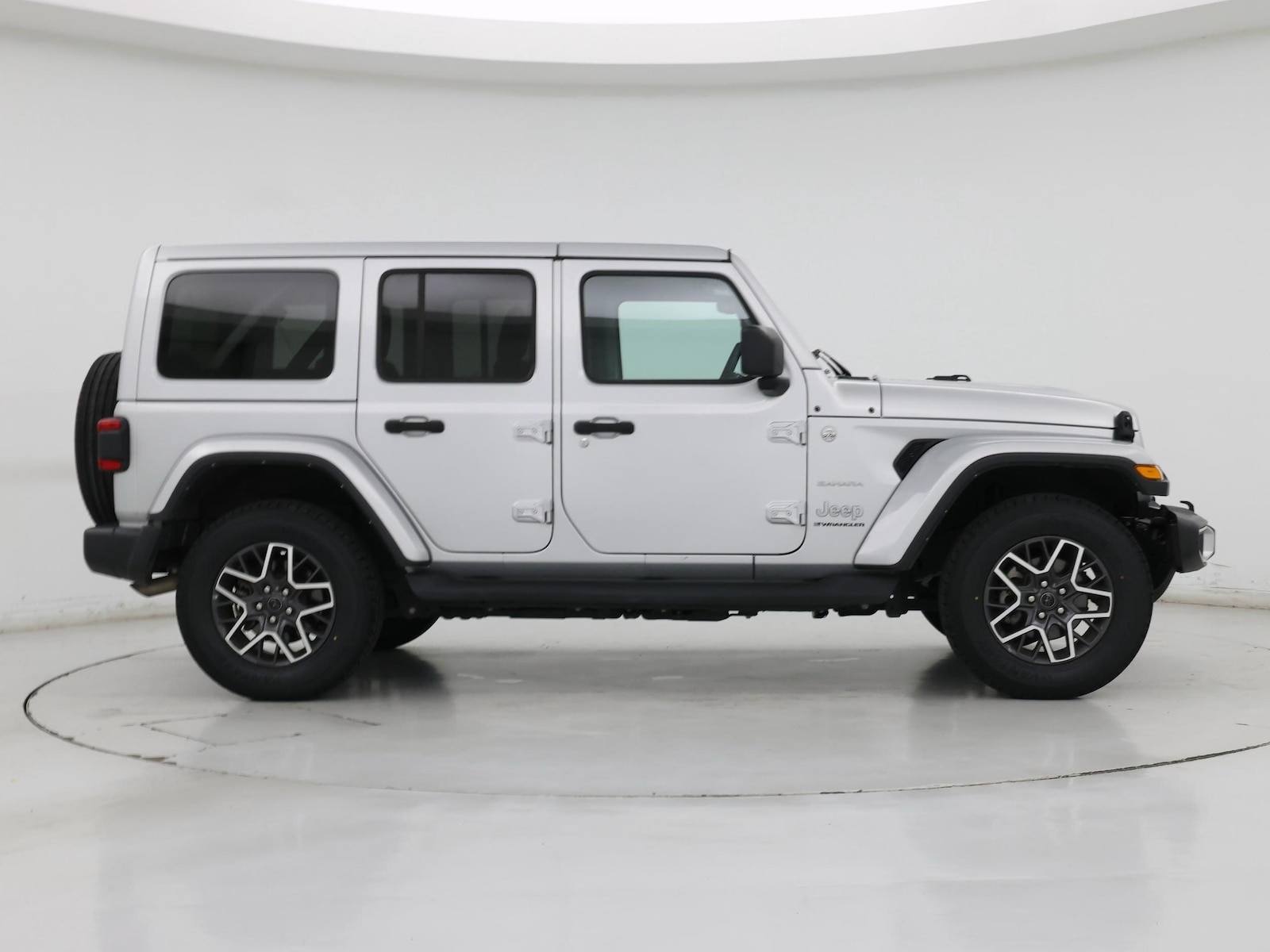 2024 Jeep Wrangler 4-Door Sahara - Photo 8