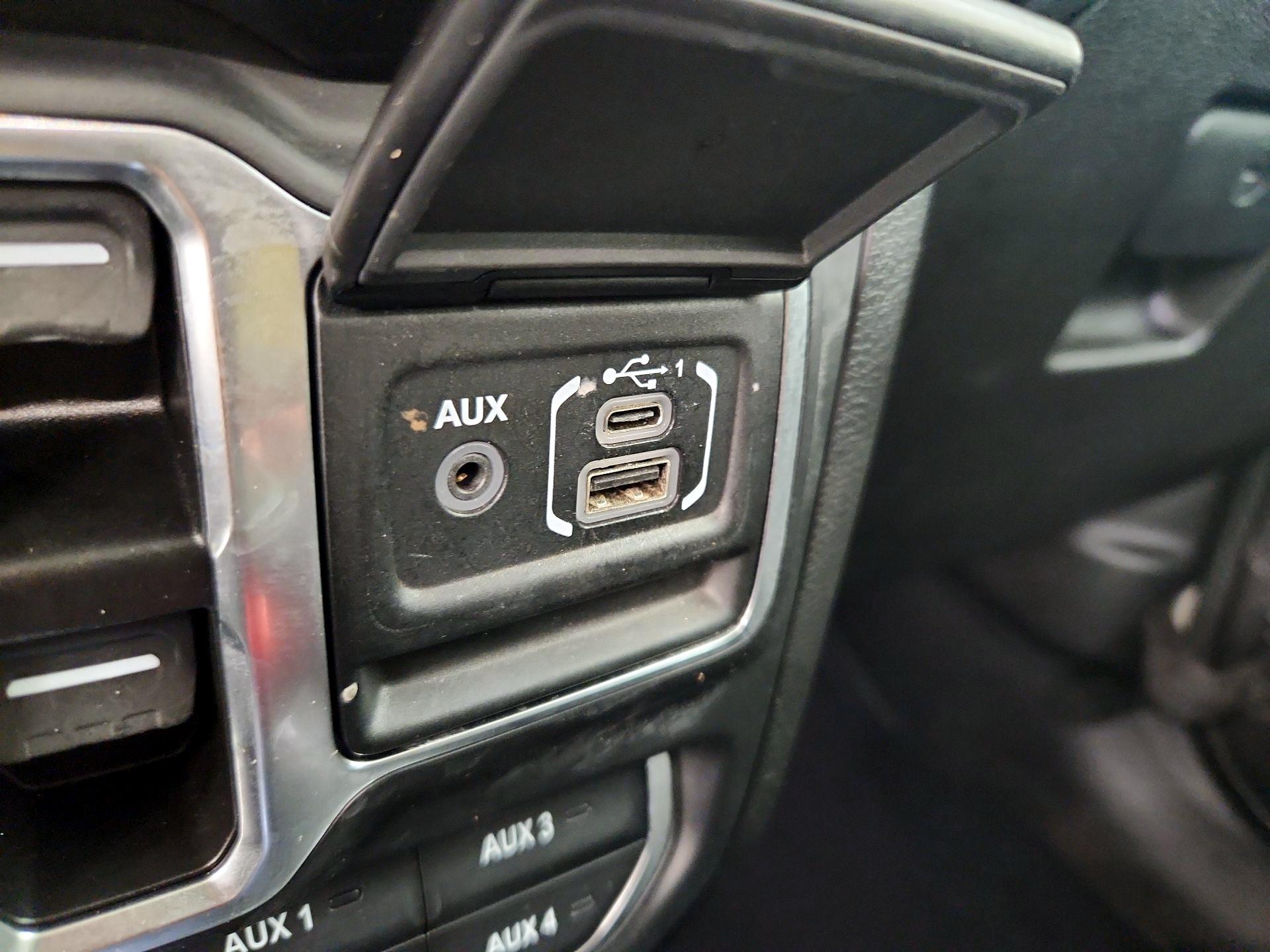 Thumbnail: 2023 Jeep Wrangler - 19