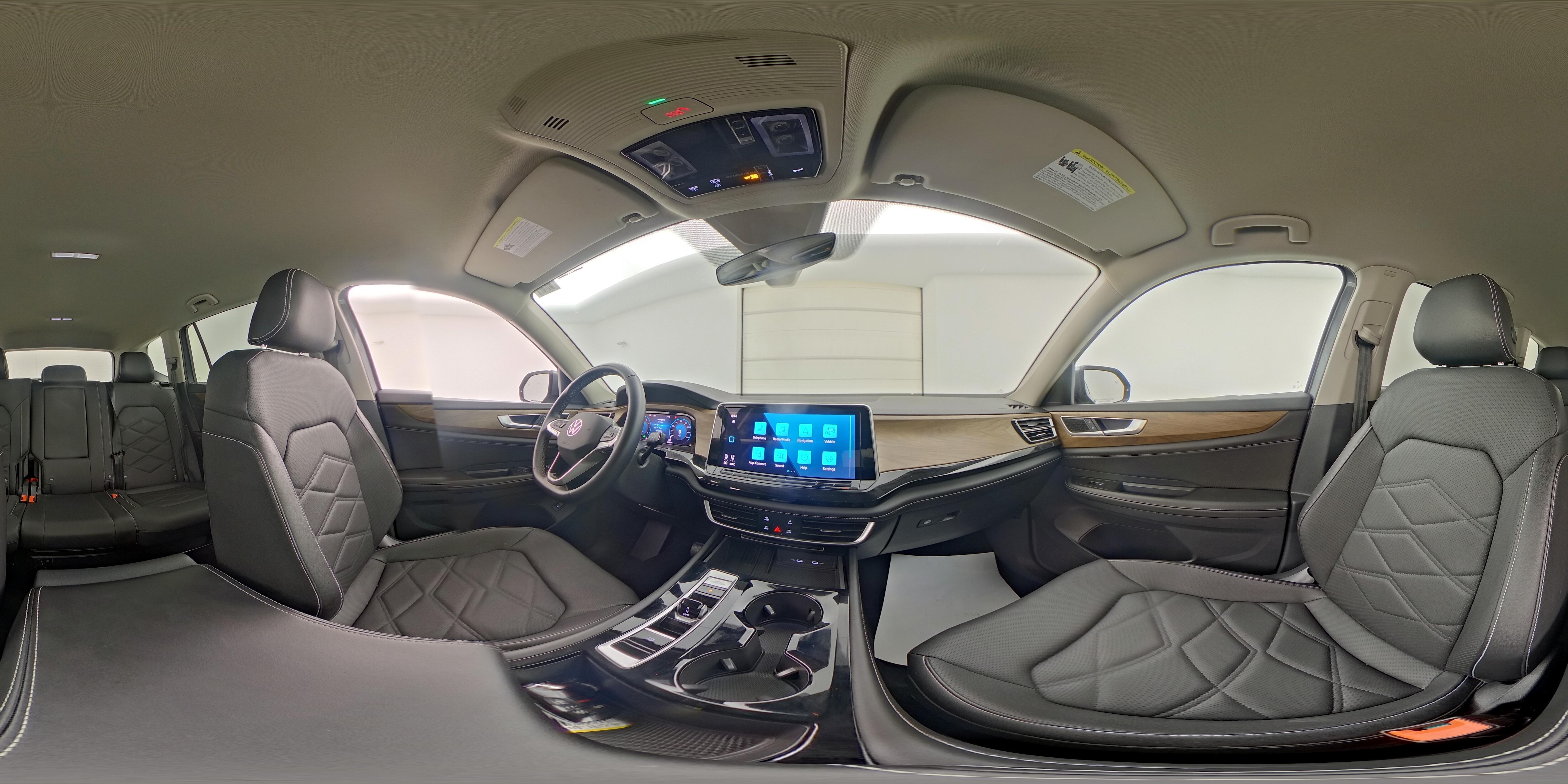 2025 Volkswagen Atlas SE w/Tech - Photo 26