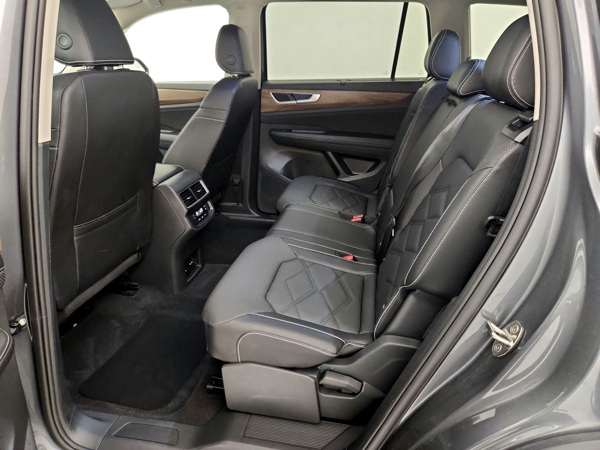 Thumbnail: 2025 Volkswagen Atlas - 19