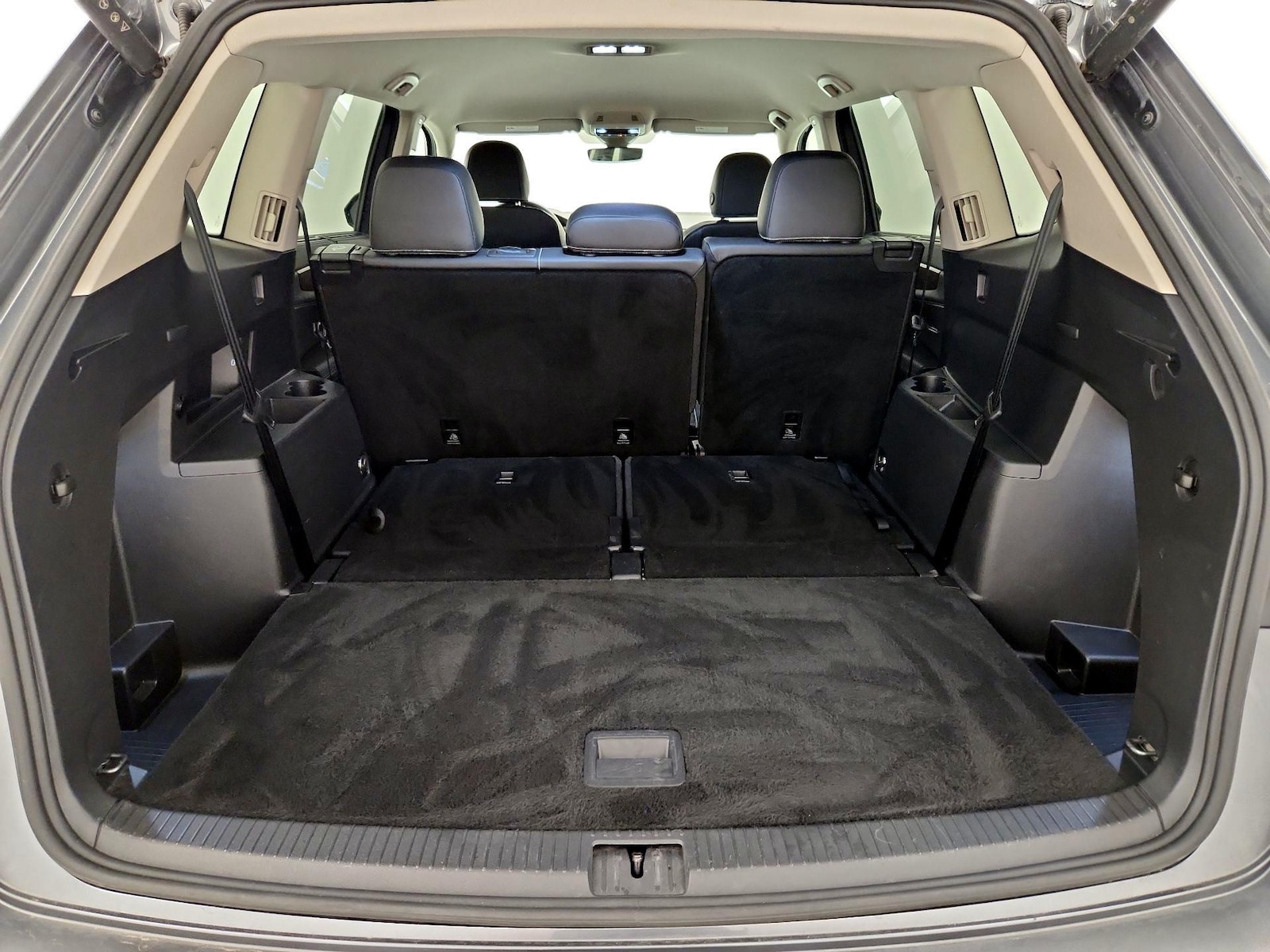 2025 Volkswagen Atlas SE w/Tech - Photo 23