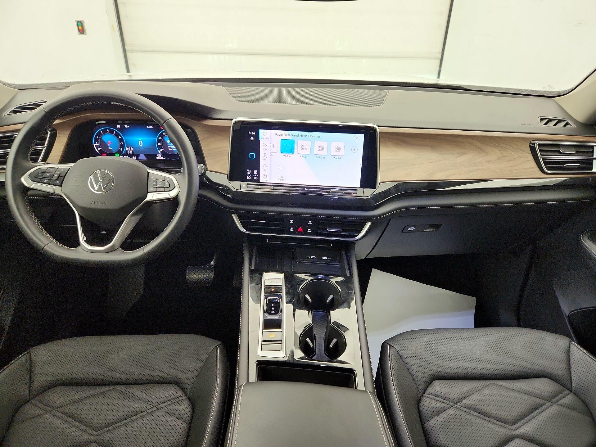 Thumbnail: 2025 Volkswagen Atlas - 9