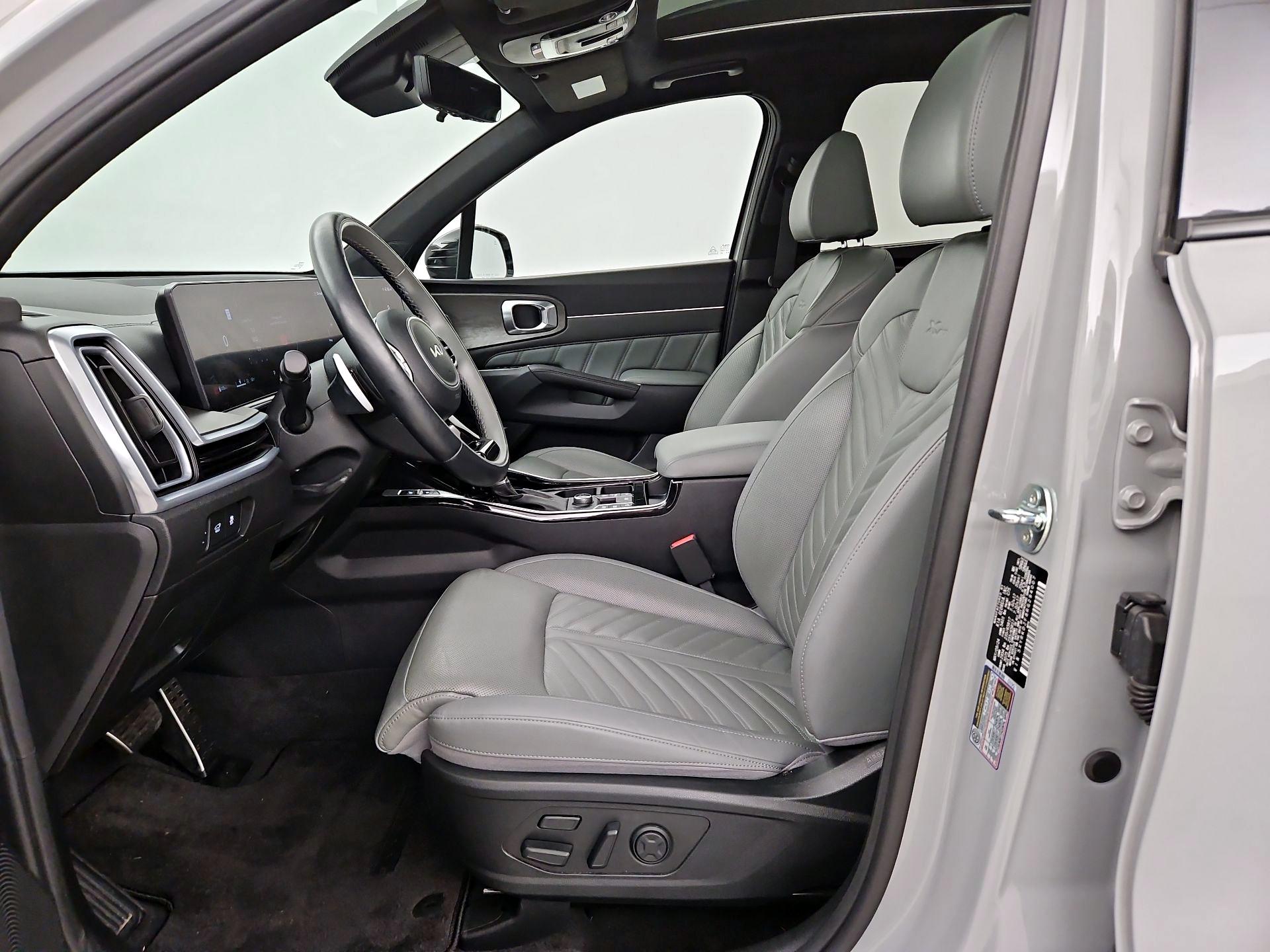 Thumbnail: 2024 Kia Sorento - 11