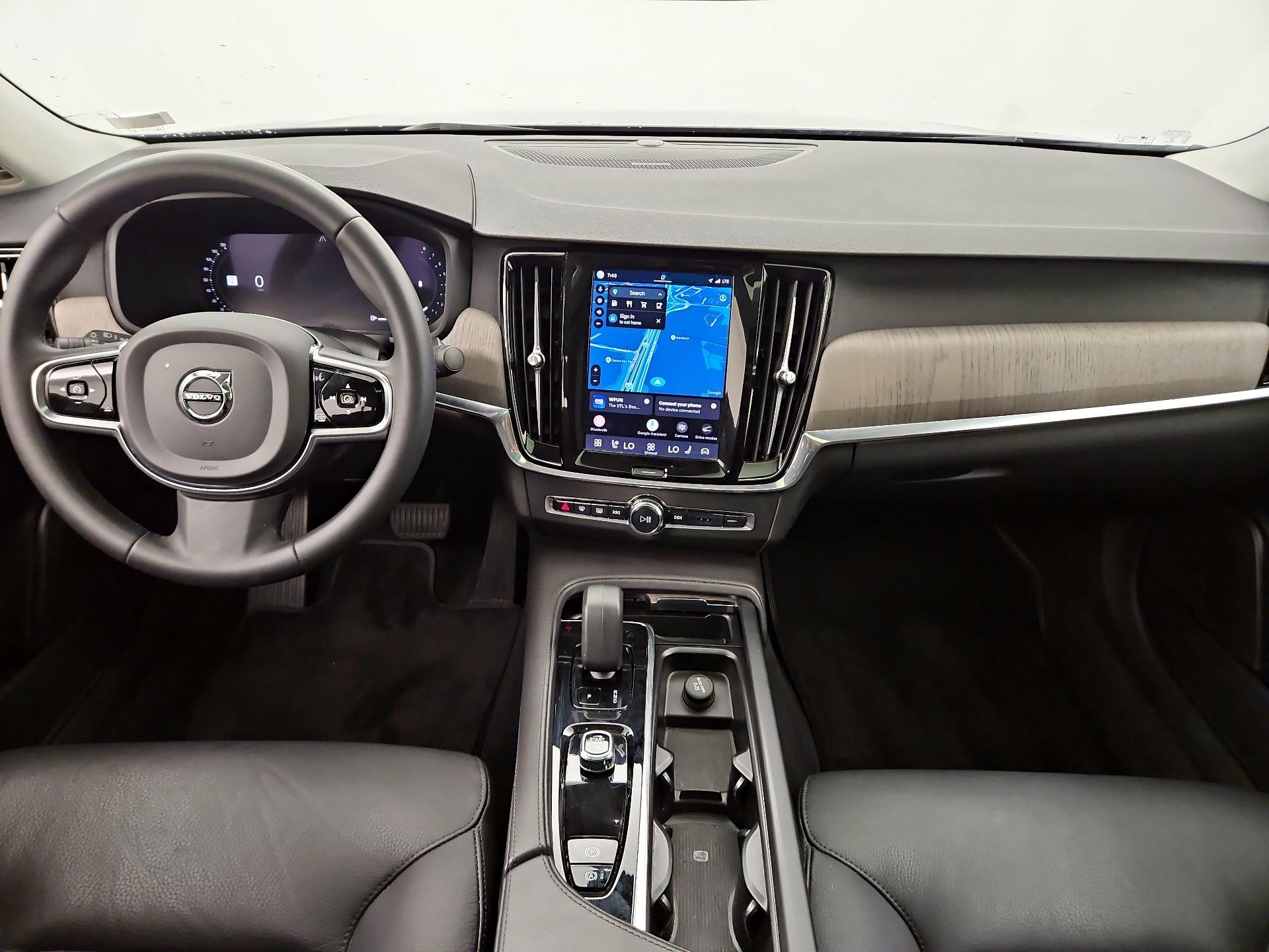 Thumbnail: 2023 Volvo S90 - 9