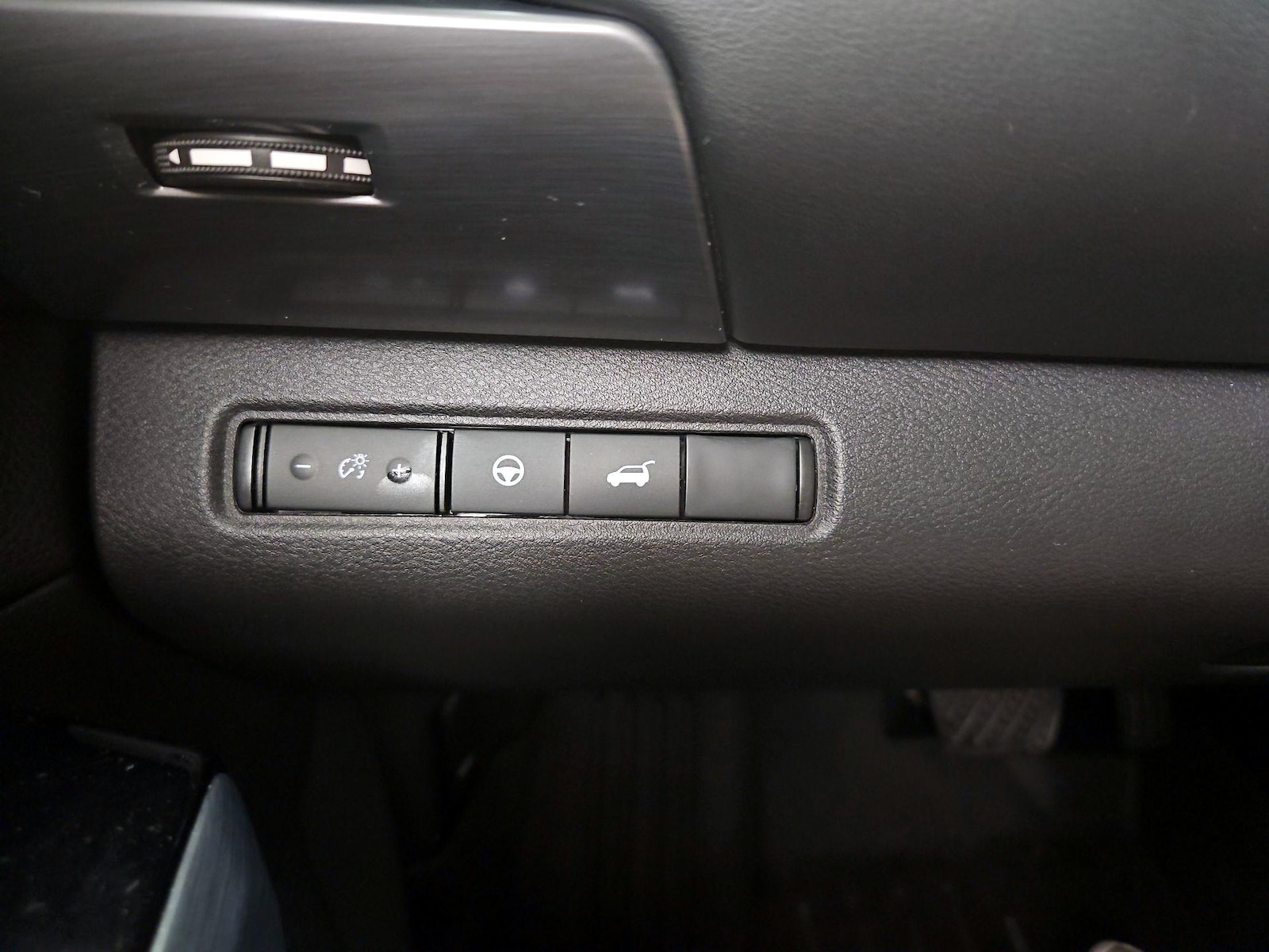 2024 Nissan Pathfinder SL - Photo 14