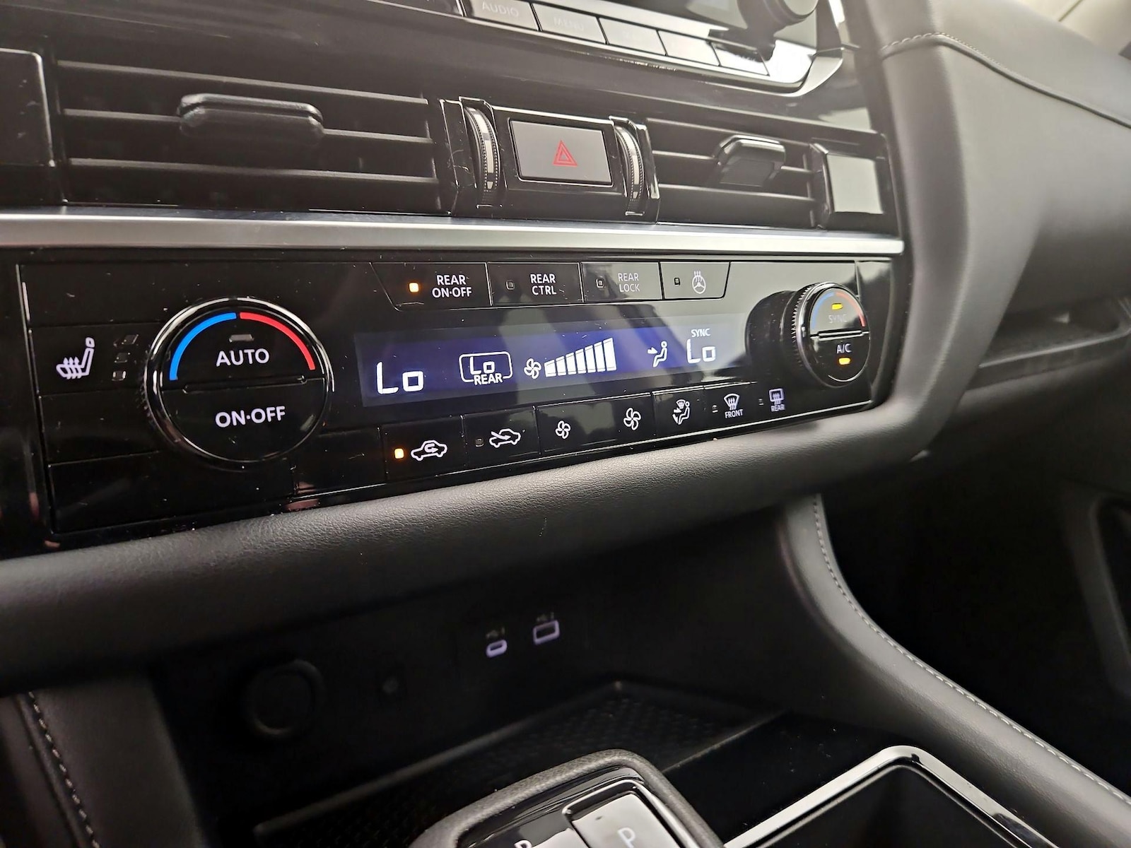 2024 Nissan Pathfinder SL - Photo 18