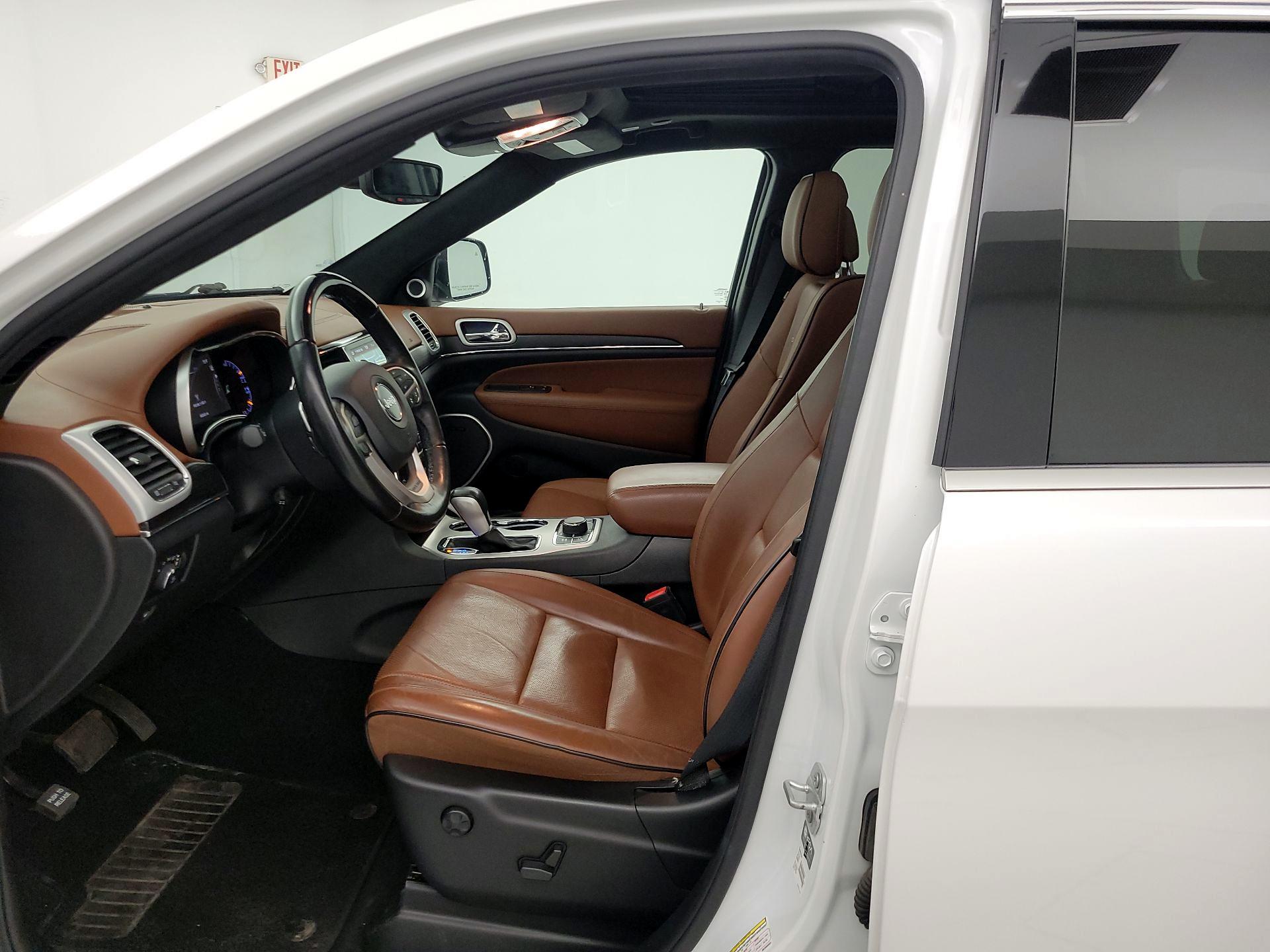 Thumbnail: 2021 Jeep Grand Cherokee - 11