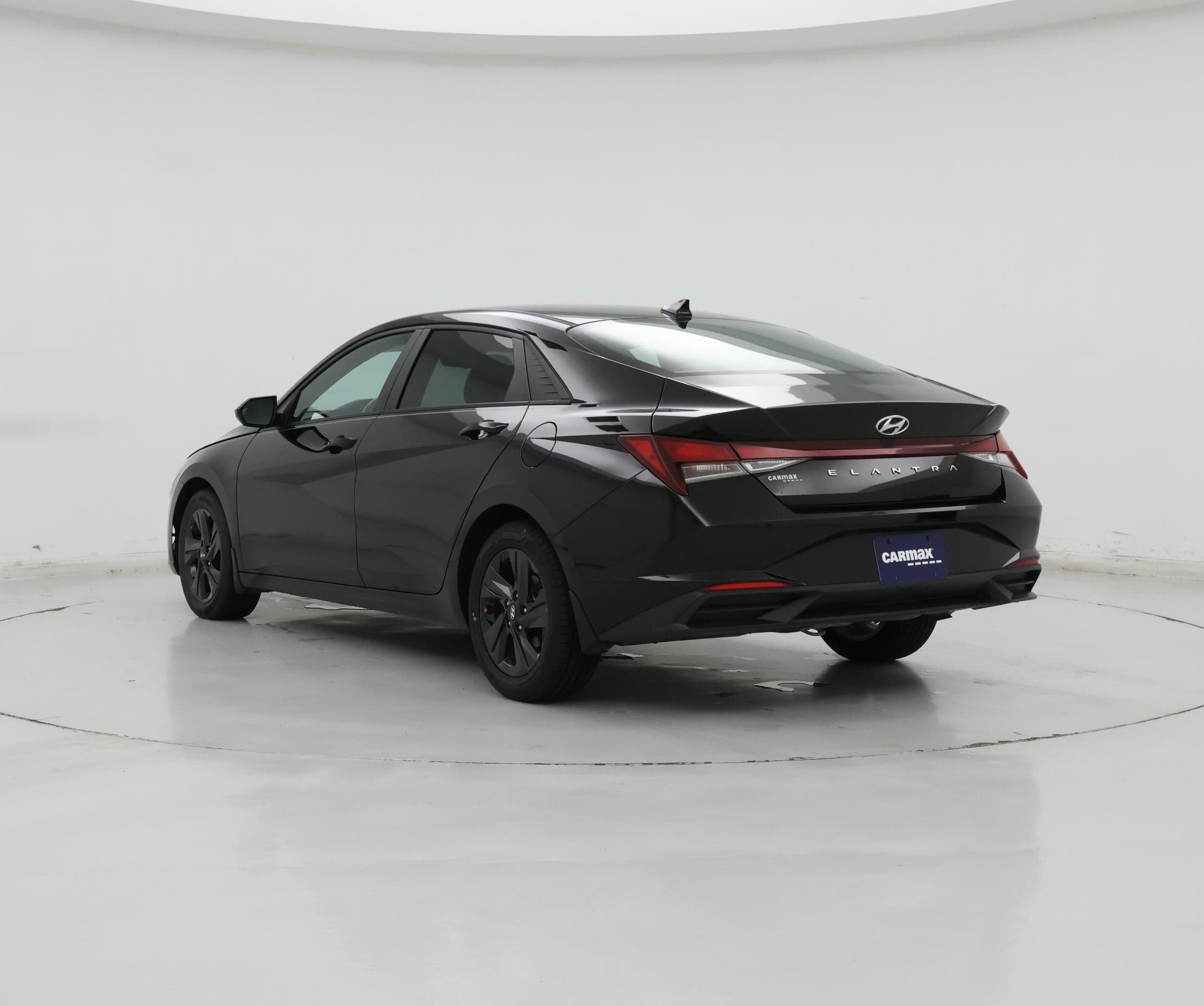 Thumbnail: 2022 Hyundai Elantra - 2