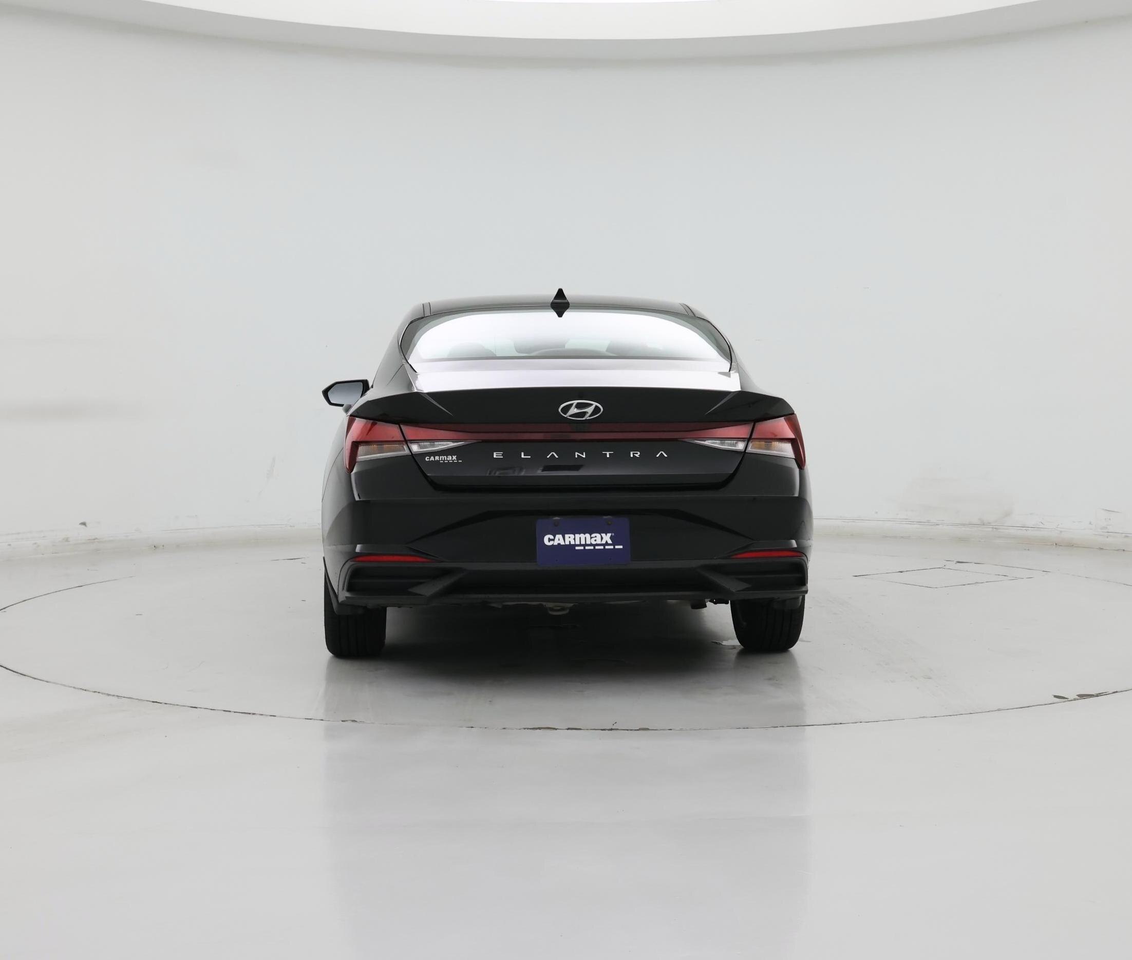 Thumbnail: 2022 Hyundai Elantra - 6