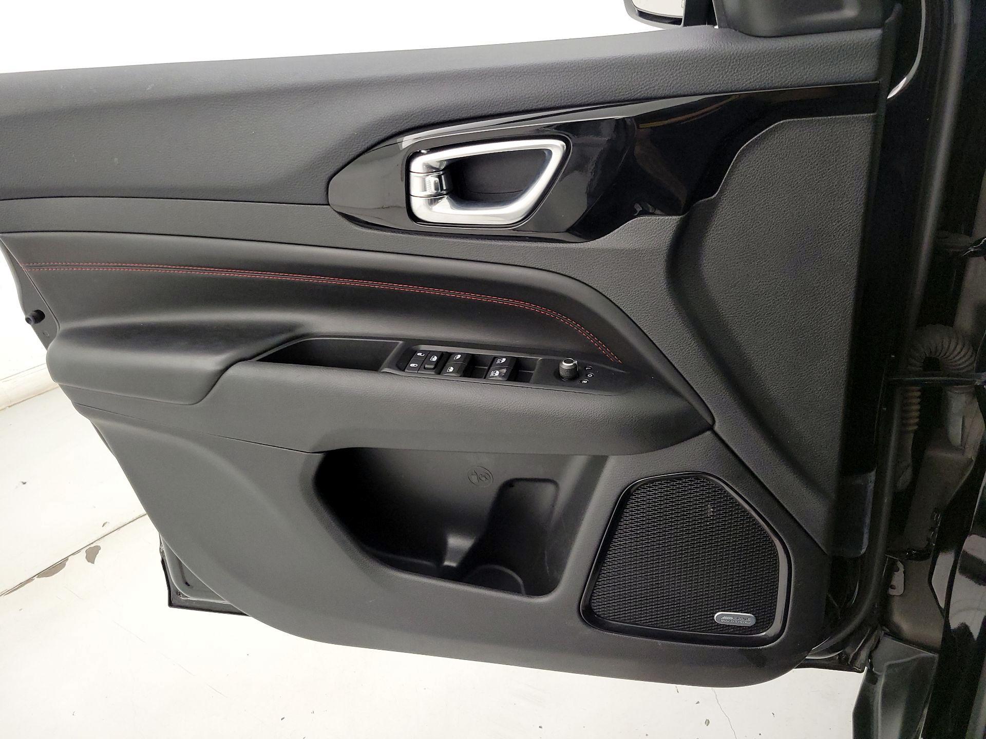 Thumbnail: 2022 Jeep Compass - 12