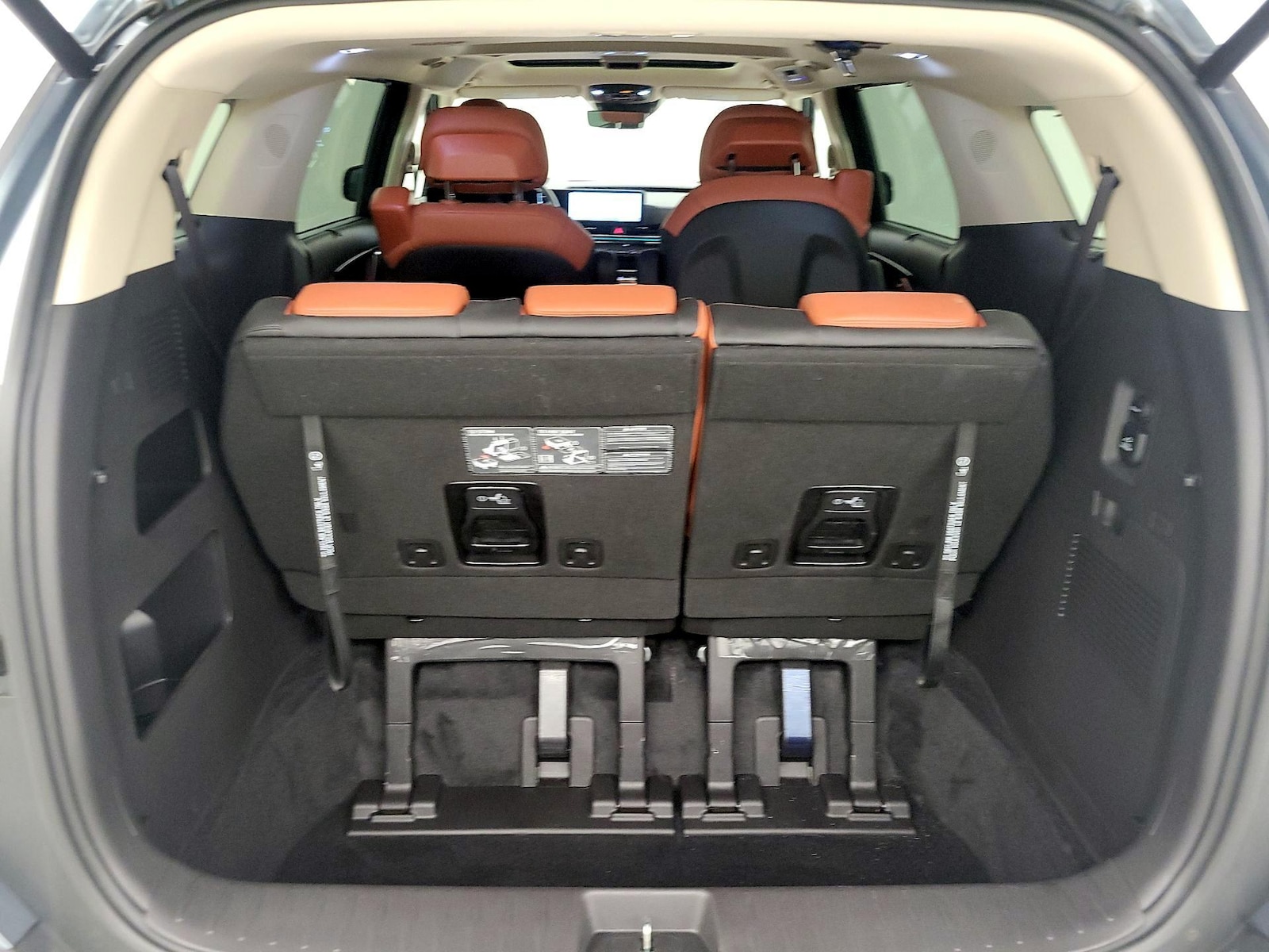 2026 Kia Carnival SX Prestige - Photo 24