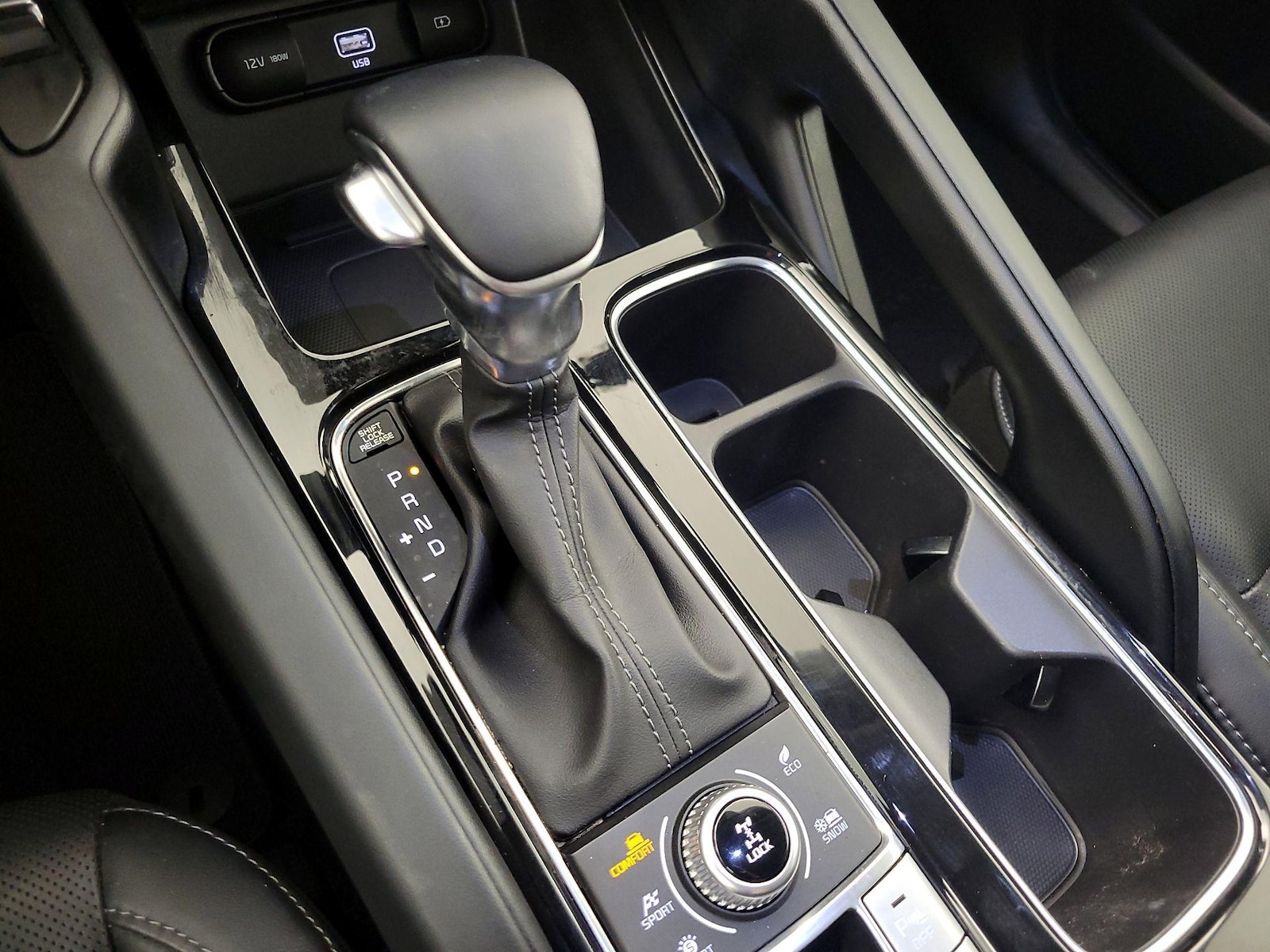2022 Kia Telluride S - Photo 19