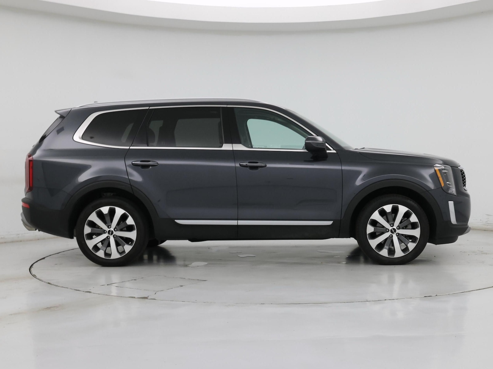 2022 Kia Telluride S - Photo 8