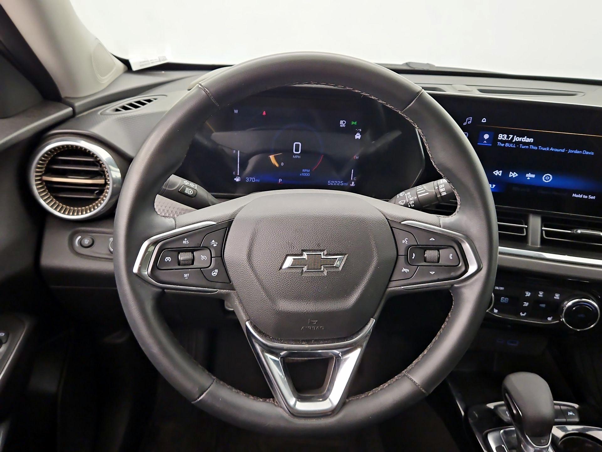 Thumbnail: 2025 Chevrolet Trax - 10