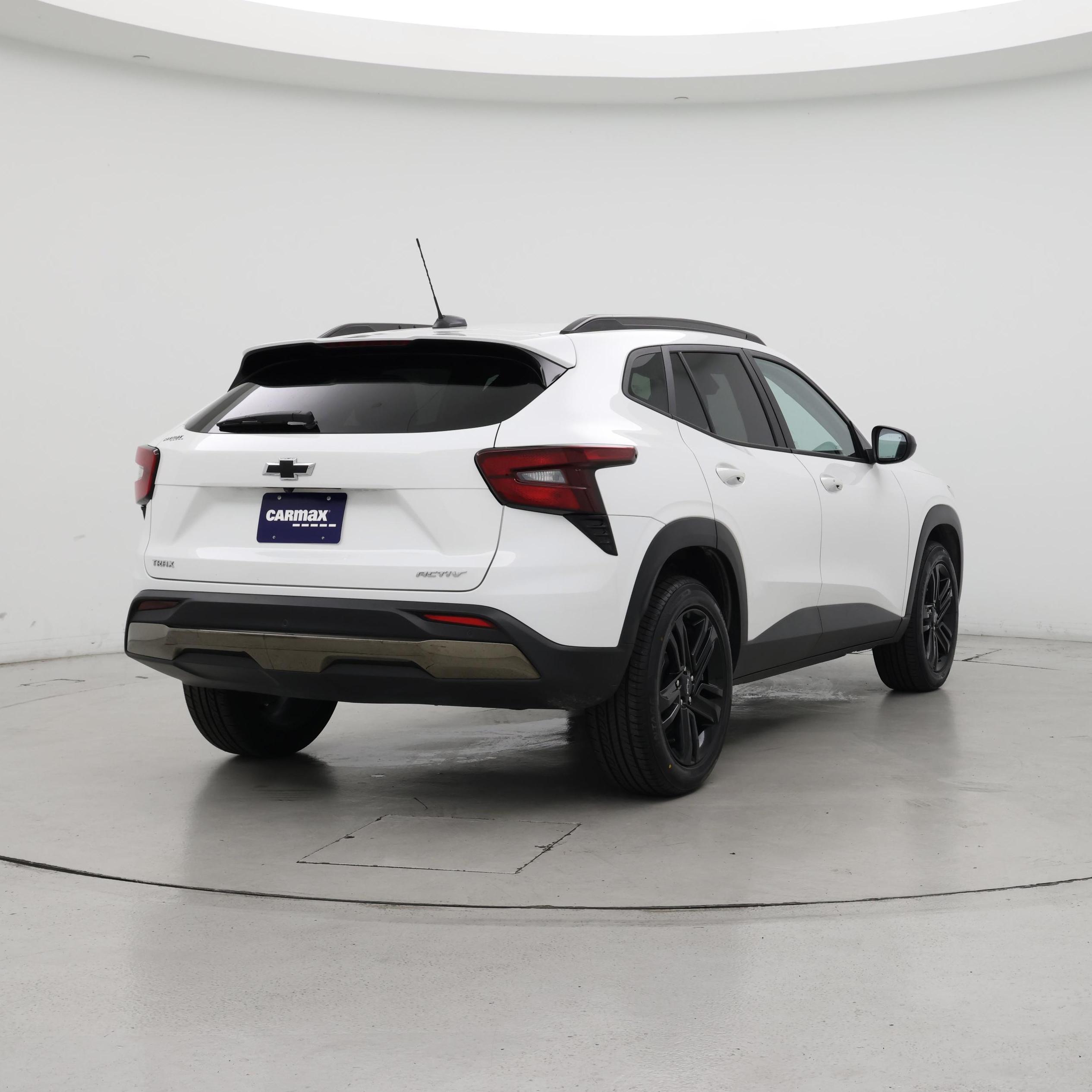 Thumbnail: 2025 Chevrolet Trax - 8