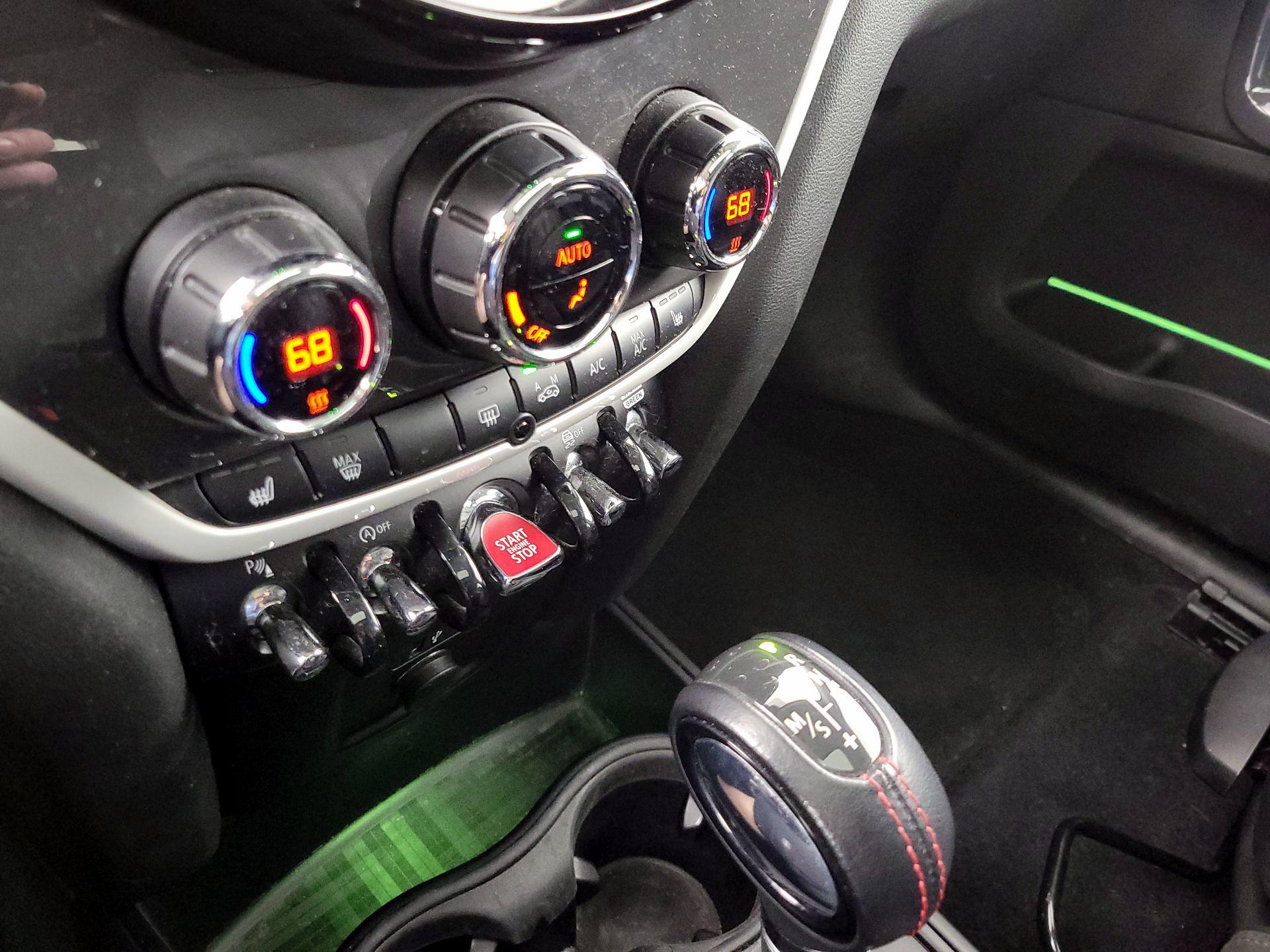 Thumbnail: 2019 MINI Cooper Countryman - 16