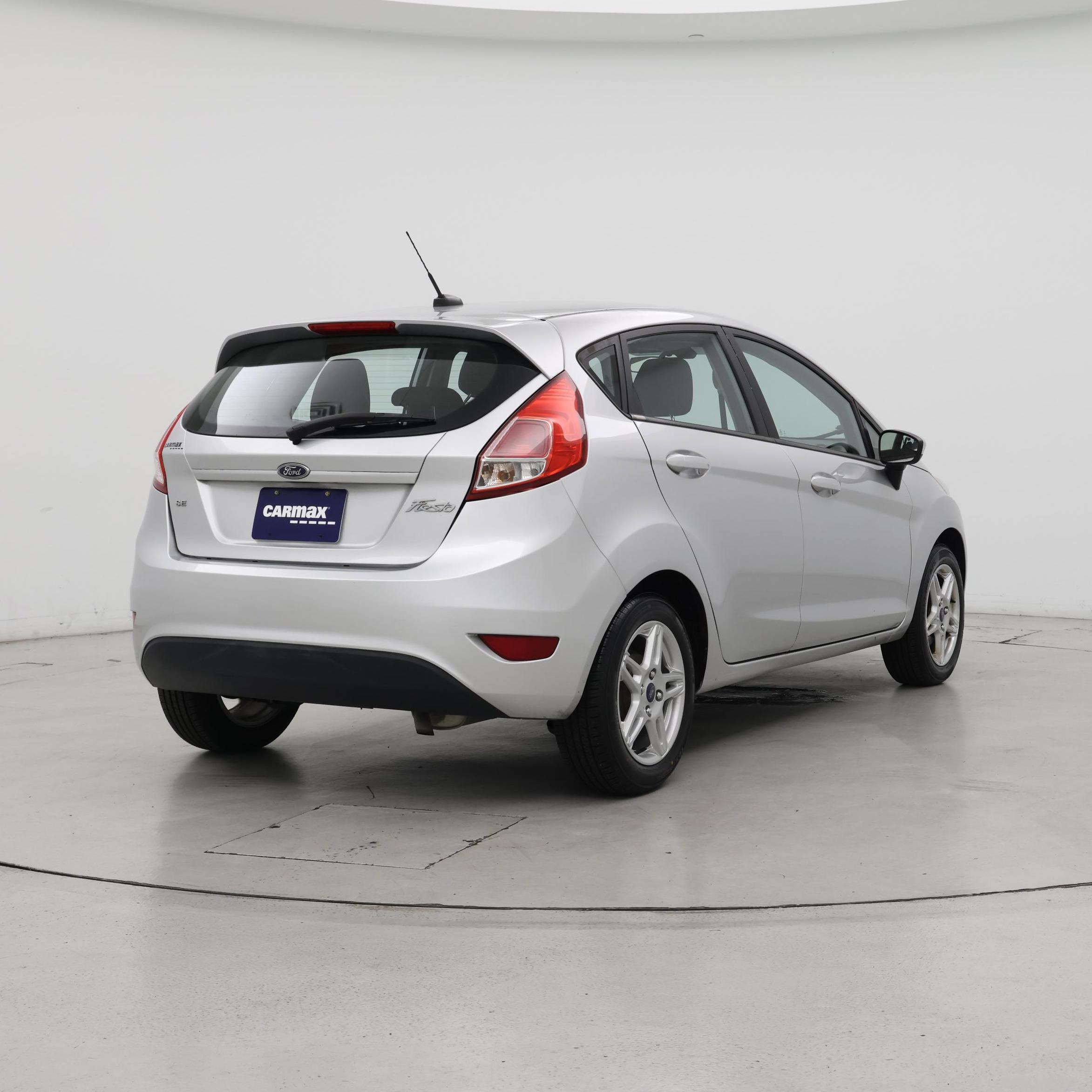Thumbnail: 2017 Ford Fiesta - 8