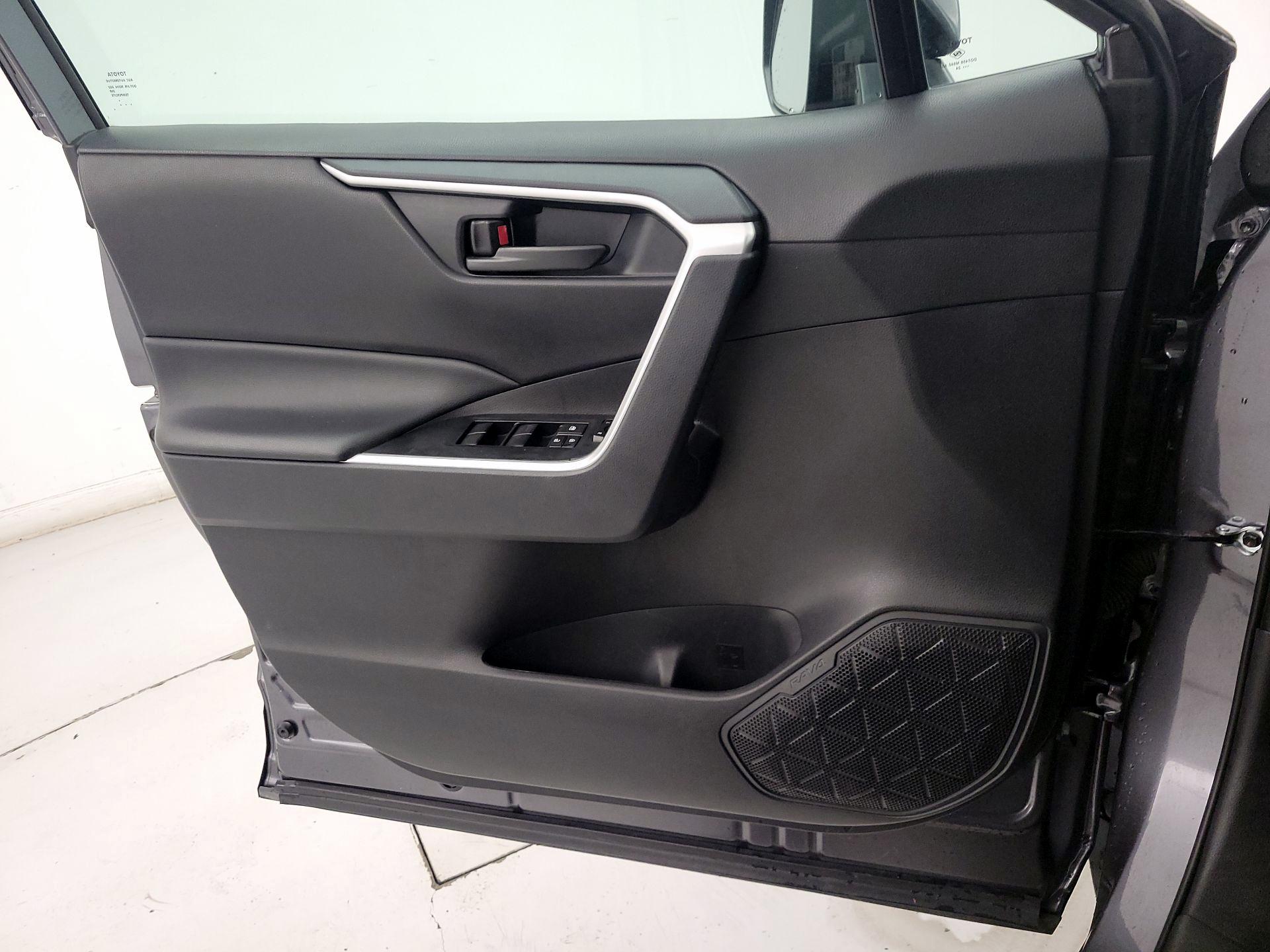 Thumbnail: 2024 Toyota RAV4 - 12