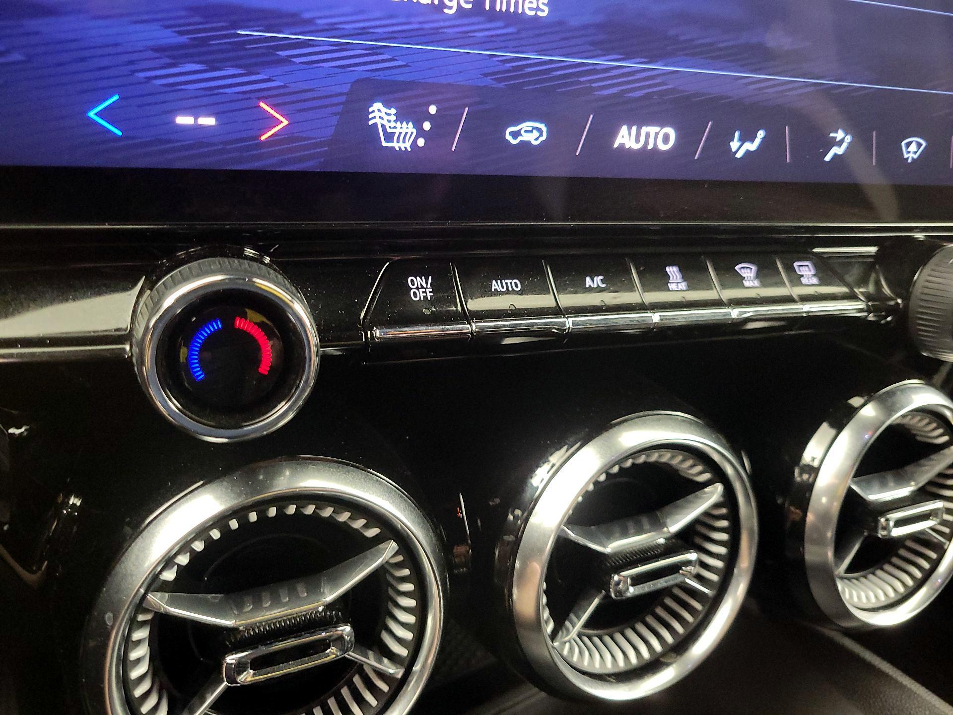 Thumbnail: 2024 Chevrolet Blazer EV - 17