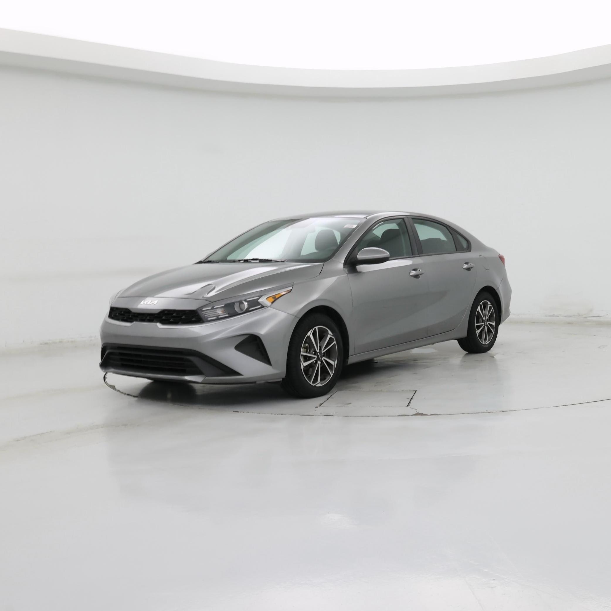 Thumbnail: 2022 Kia Forte - 4