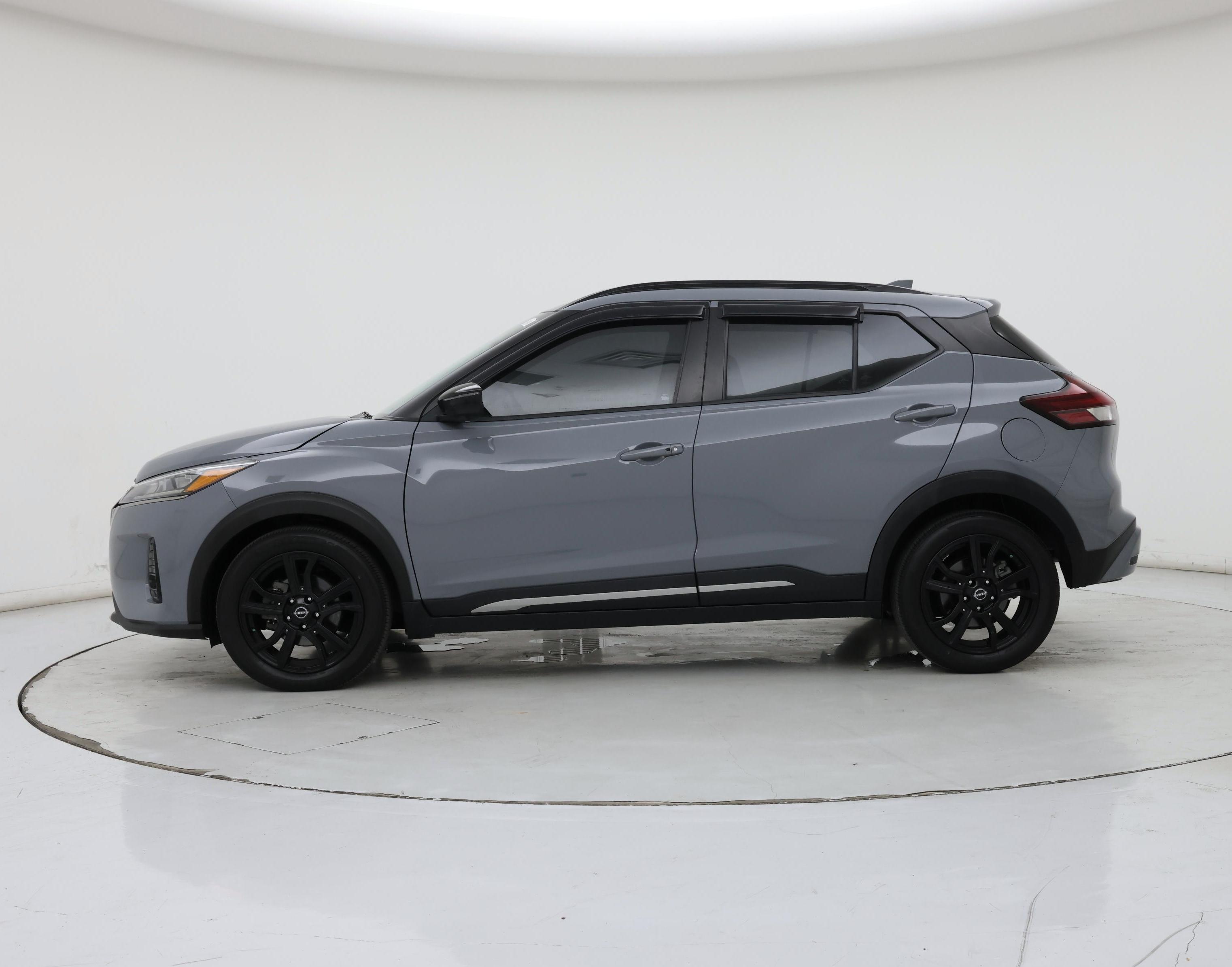 Thumbnail: 2023 Nissan Kicks - 3
