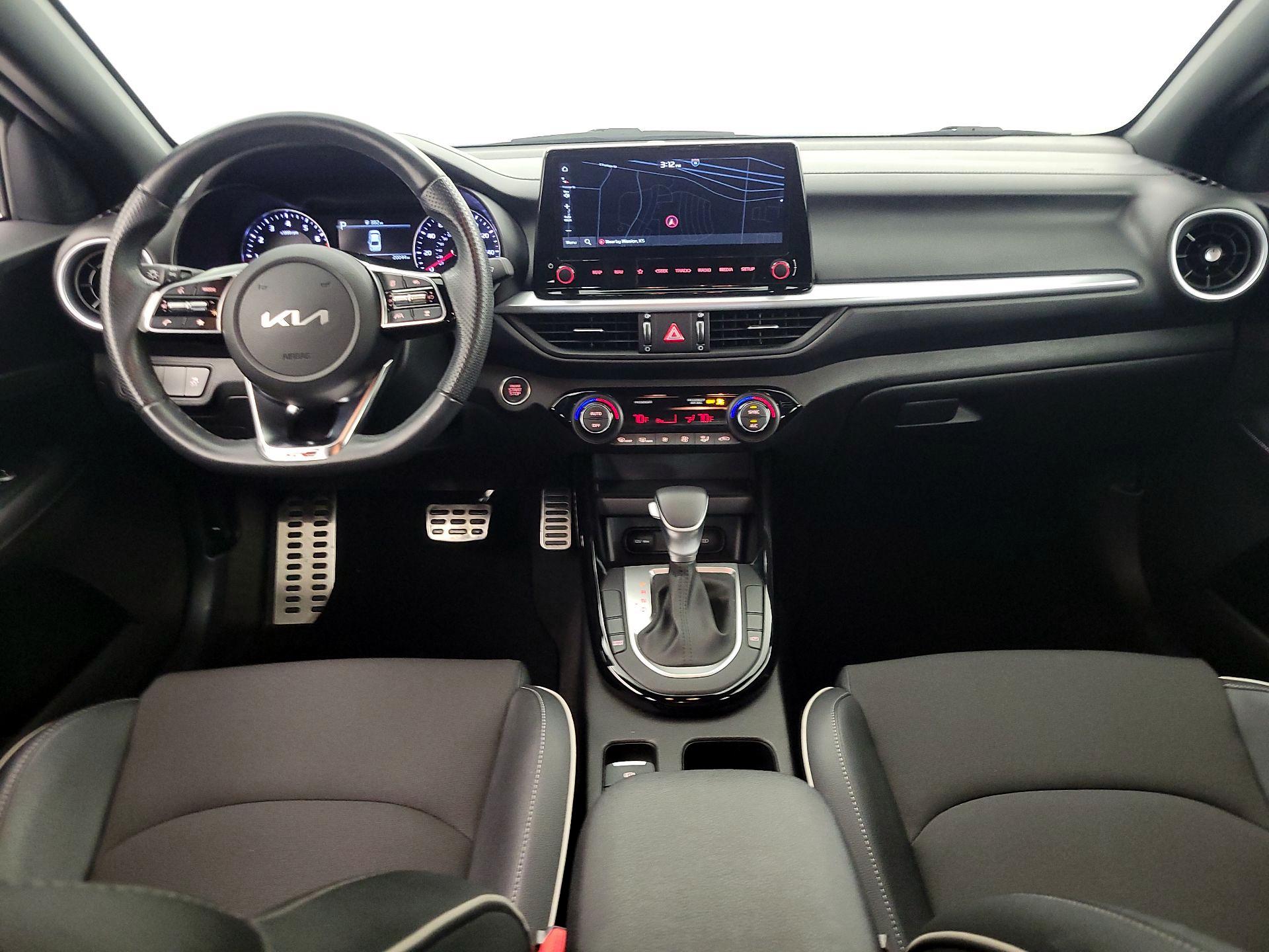 Thumbnail: 2023 Kia Forte - 9